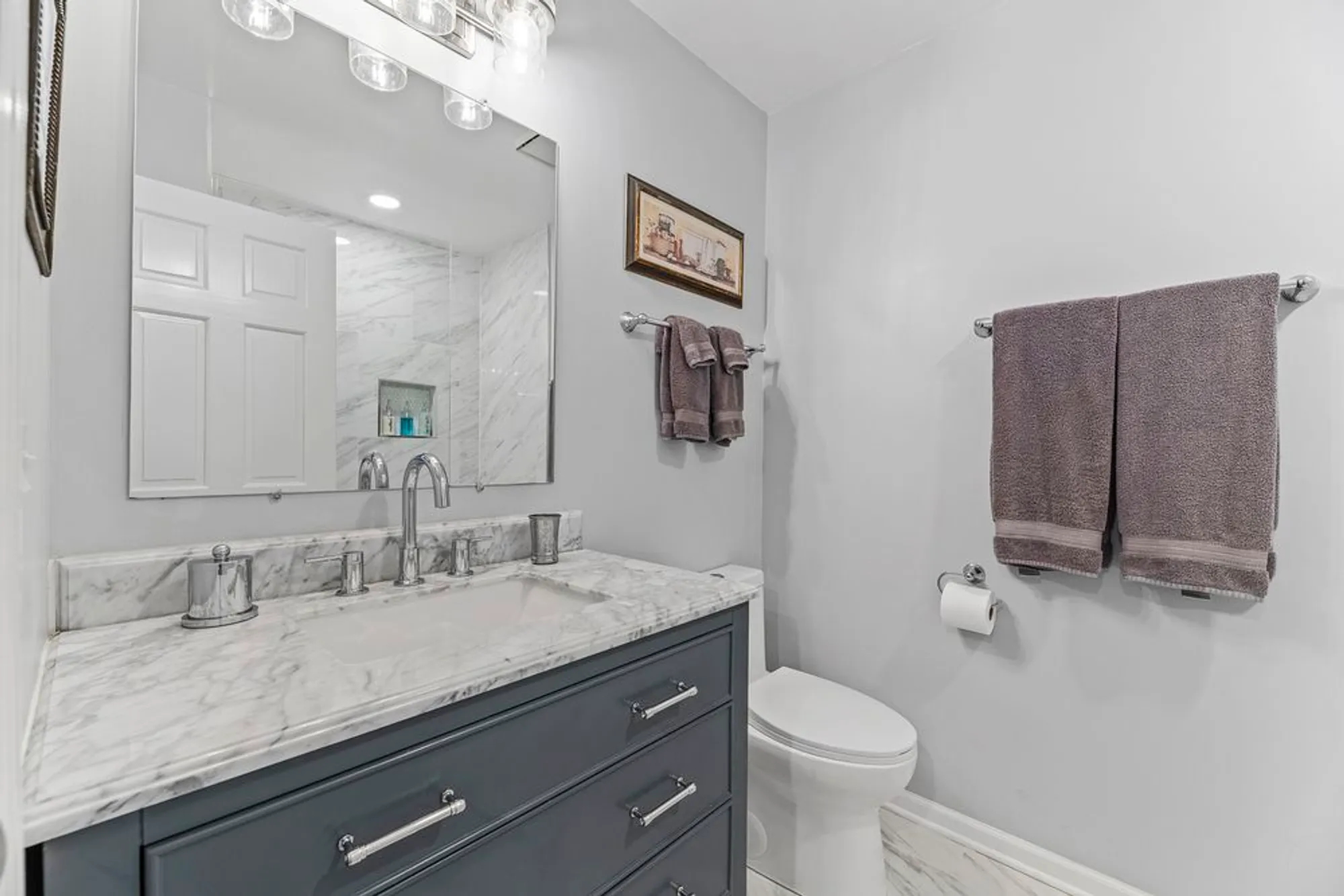 Property Slideshow image 18 of 30 | , Prospect Heights, IL, 60070