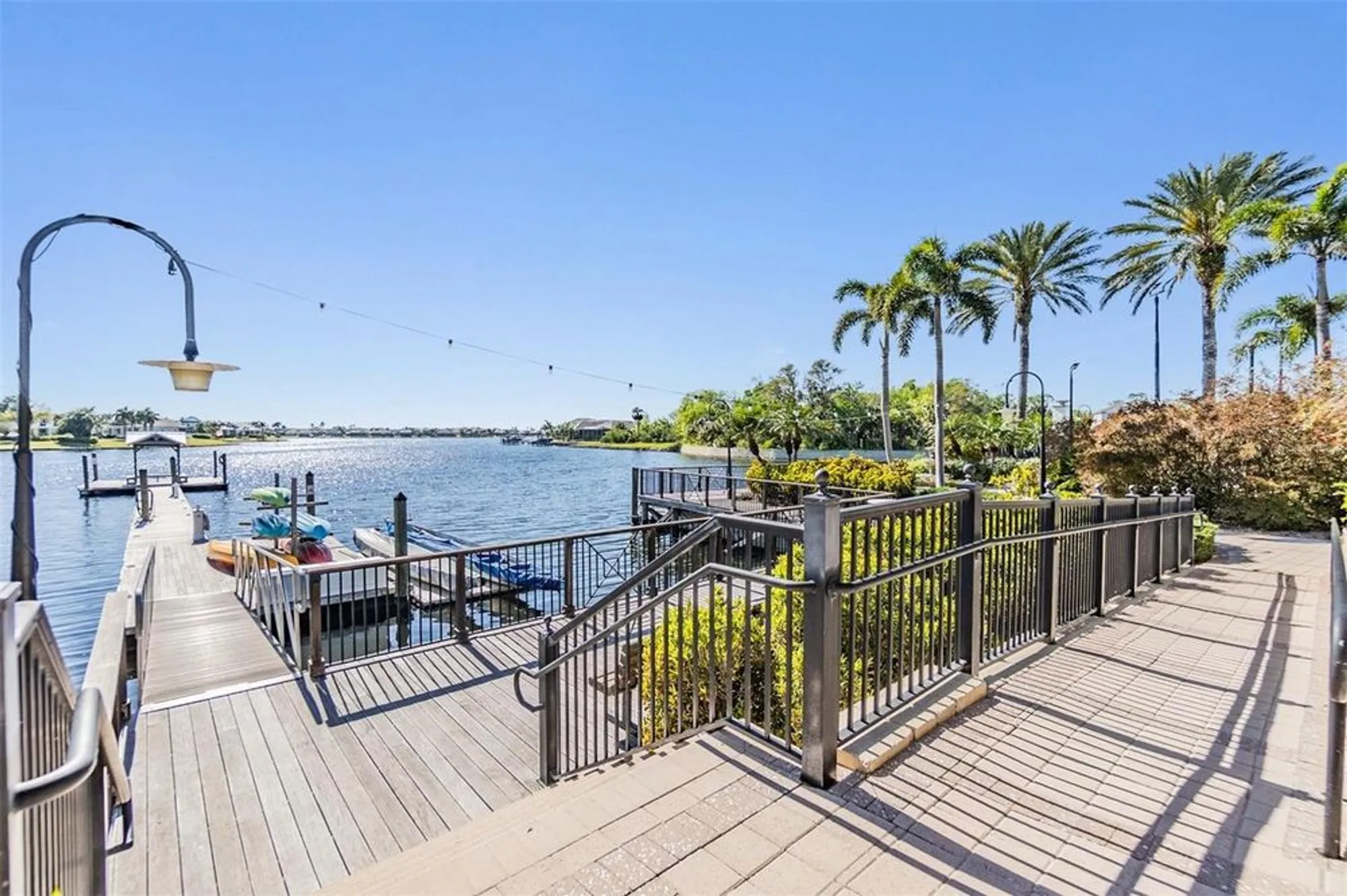 Property Slideshow image 38 of 43 | 218 summerside ct, Apollo Beach, FL, 33572