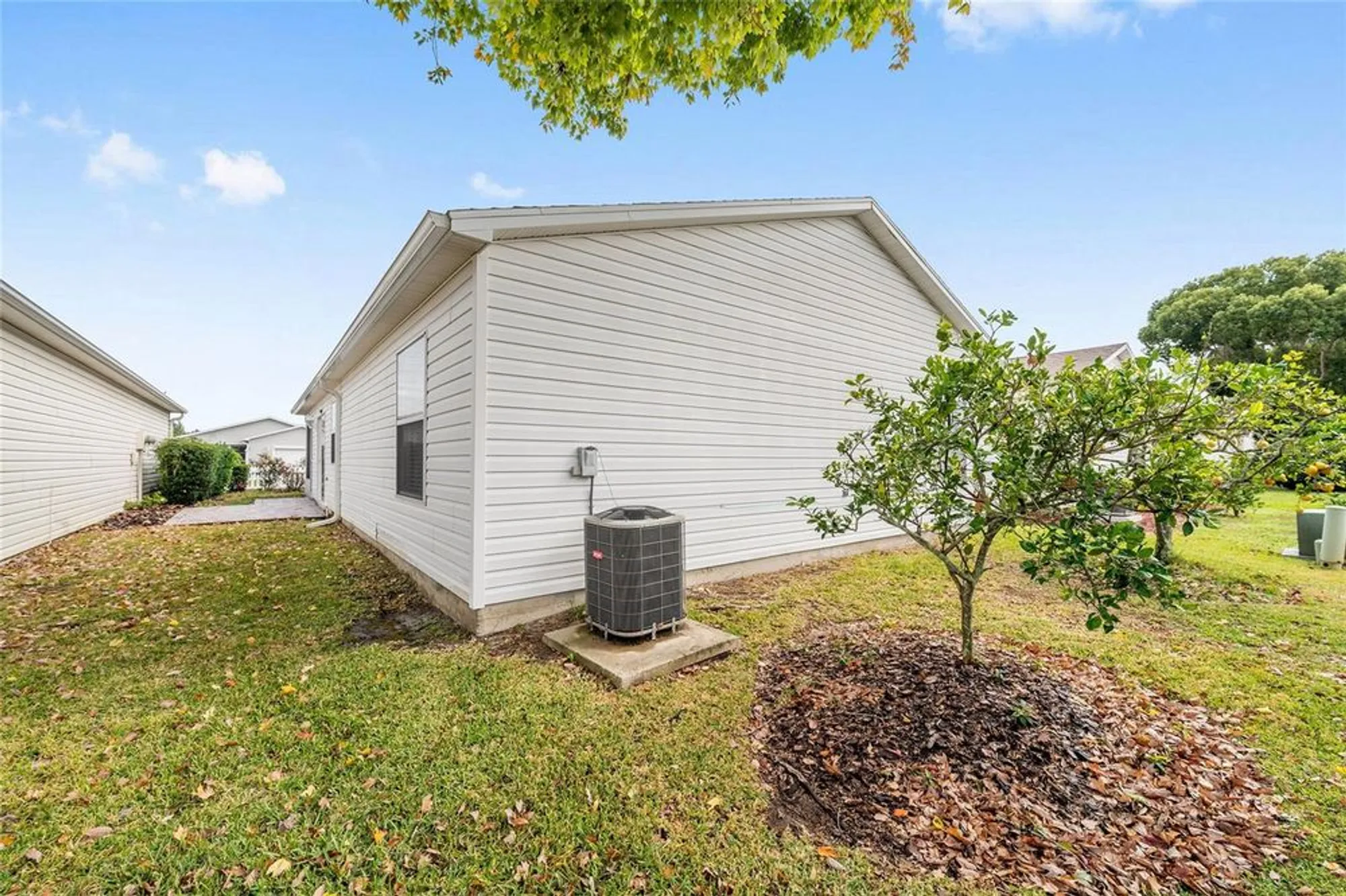 Property Slideshow image 29 of 47 | 1612 campos dr, The Villages, FL, 32162