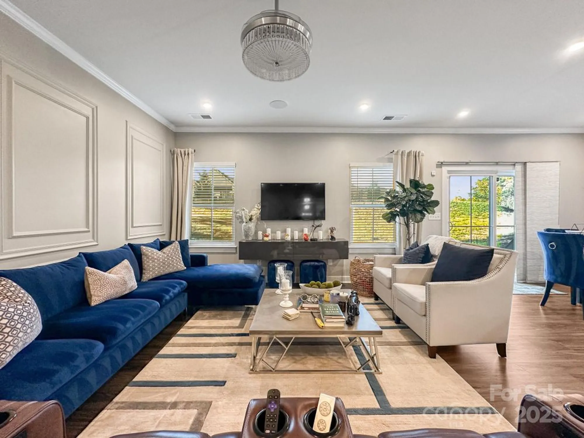 Property Slideshow image 15 of 23 | 10253 black locust ln, Charlotte, NC, 28215