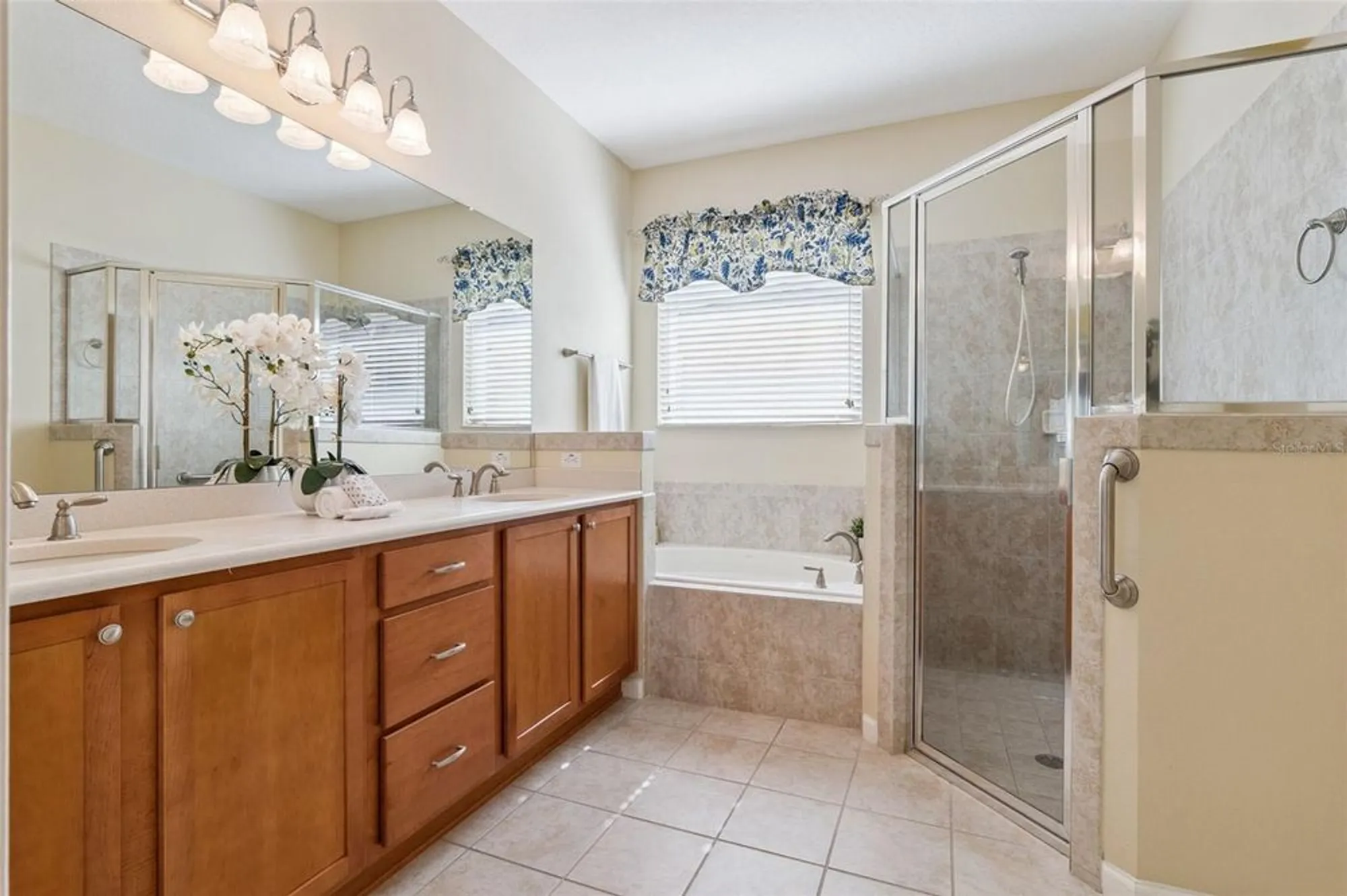 Property Slideshow image 22 of 48 | 1612 lincolnshire dr, Deland, FL, 32724