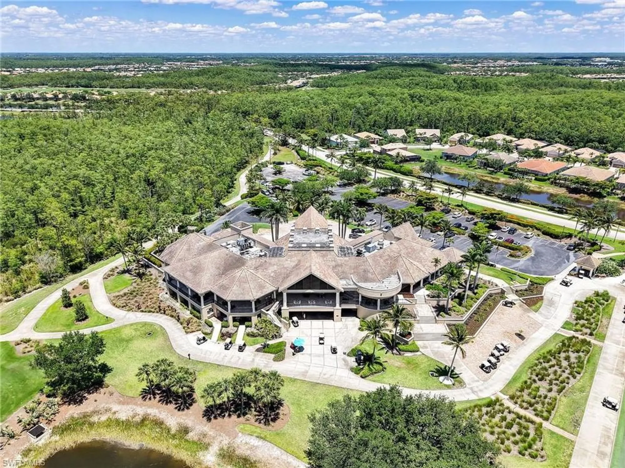 Property Slideshow image 28 of 33 | 10231 glastonbury cir 102, Fort Myers, FL, 33913