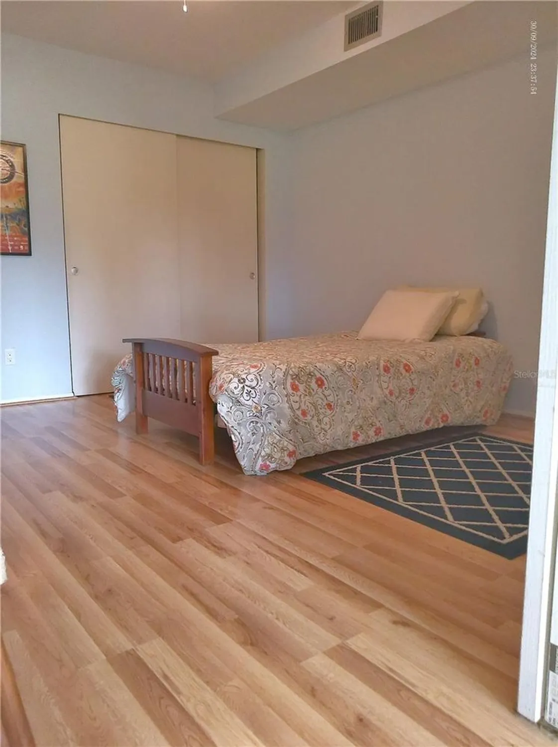 Property Slideshow image 12 of 58 | 2400 franciscan dr 18, Clearwater, FL, 33763