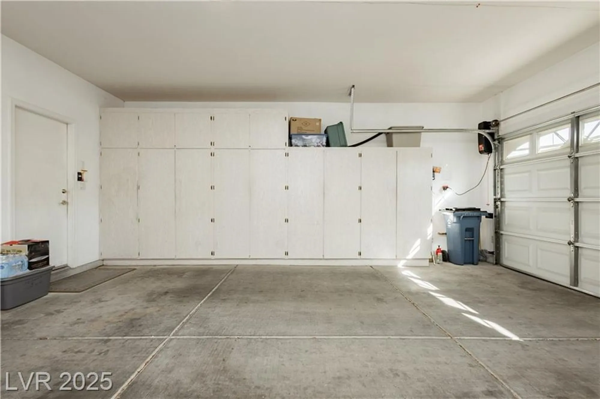 Property Slideshow image 13 of 26 | 1802 cypress bay ave, Henderson, NV, 89012