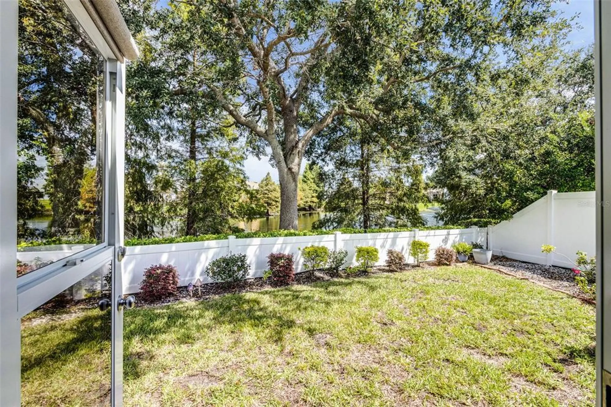 Property Slideshow image 19 of 46 | 3436 grenville dr, Winter Haven, FL, 33884