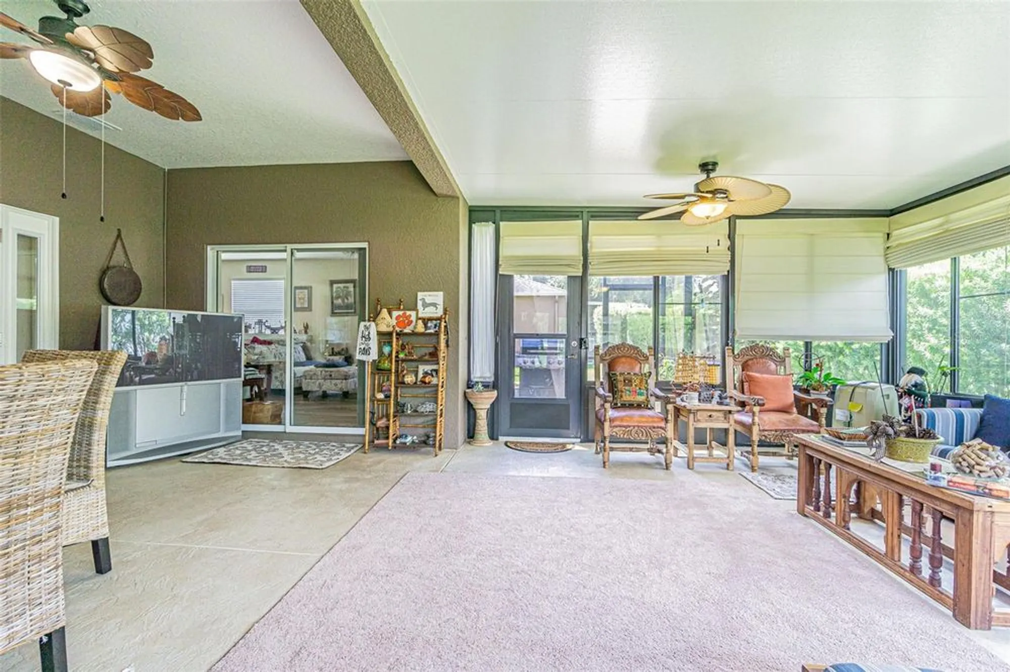 Property Slideshow image 10 of 85 | 10661 belmullet dr, San Antonio, FL, 33576