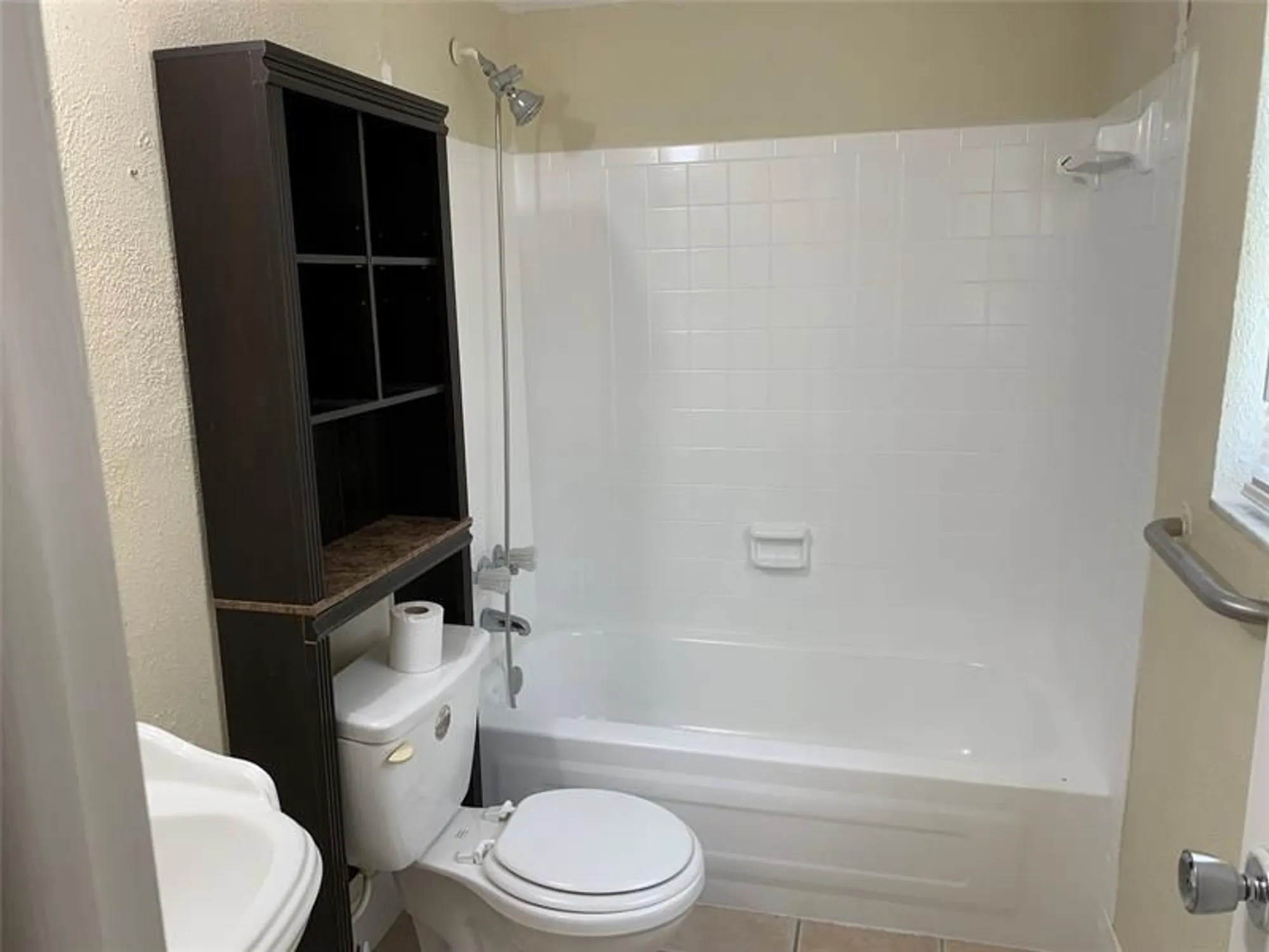Property Slideshow image 13 of 50 | 7805 w atlantic blvd apt 101, Margate, FL, 33063