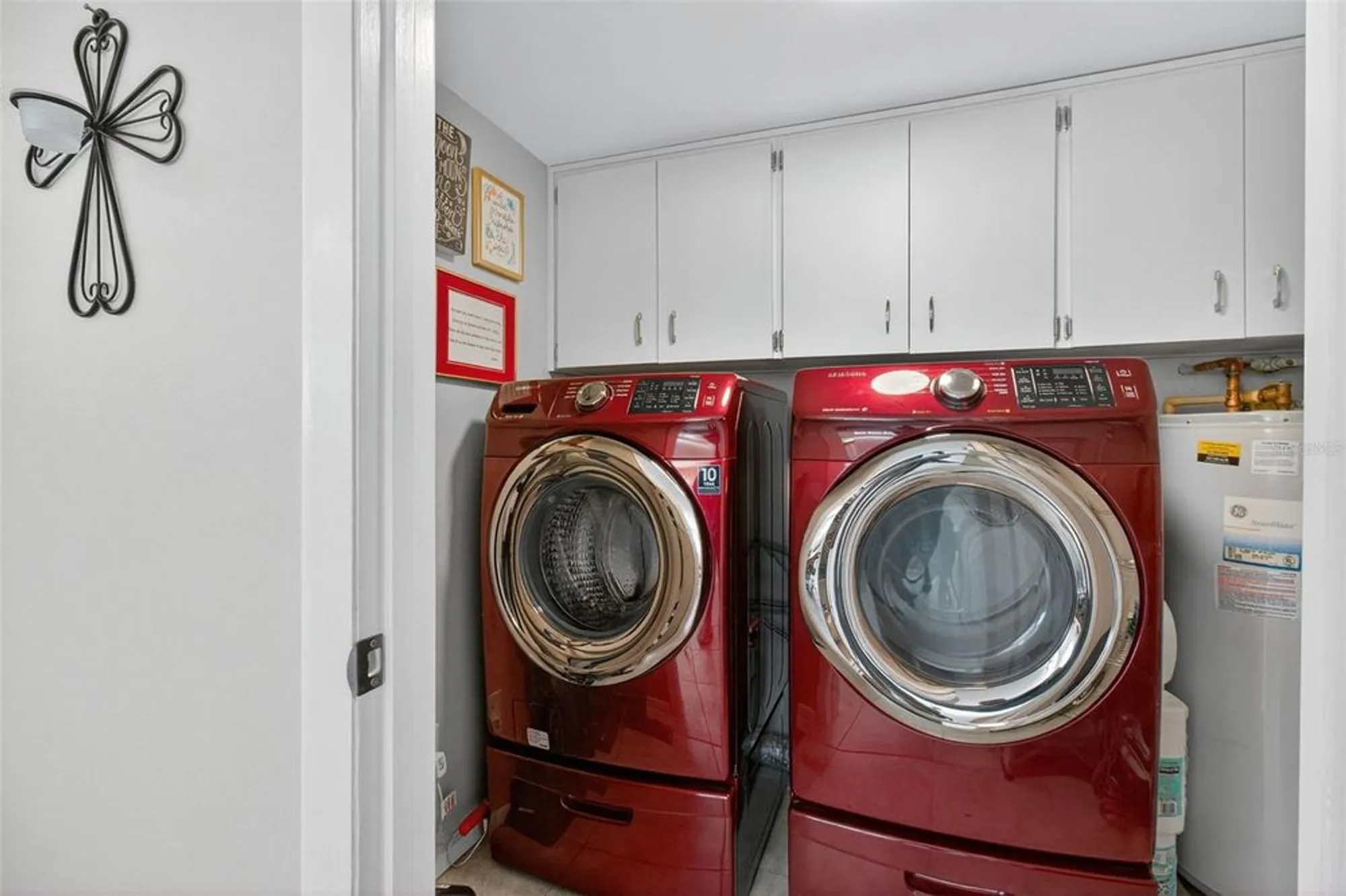 Property Slideshow image 20 of 59 | 2170 americus blvd n apt 70, Clearwater, FL, 33763