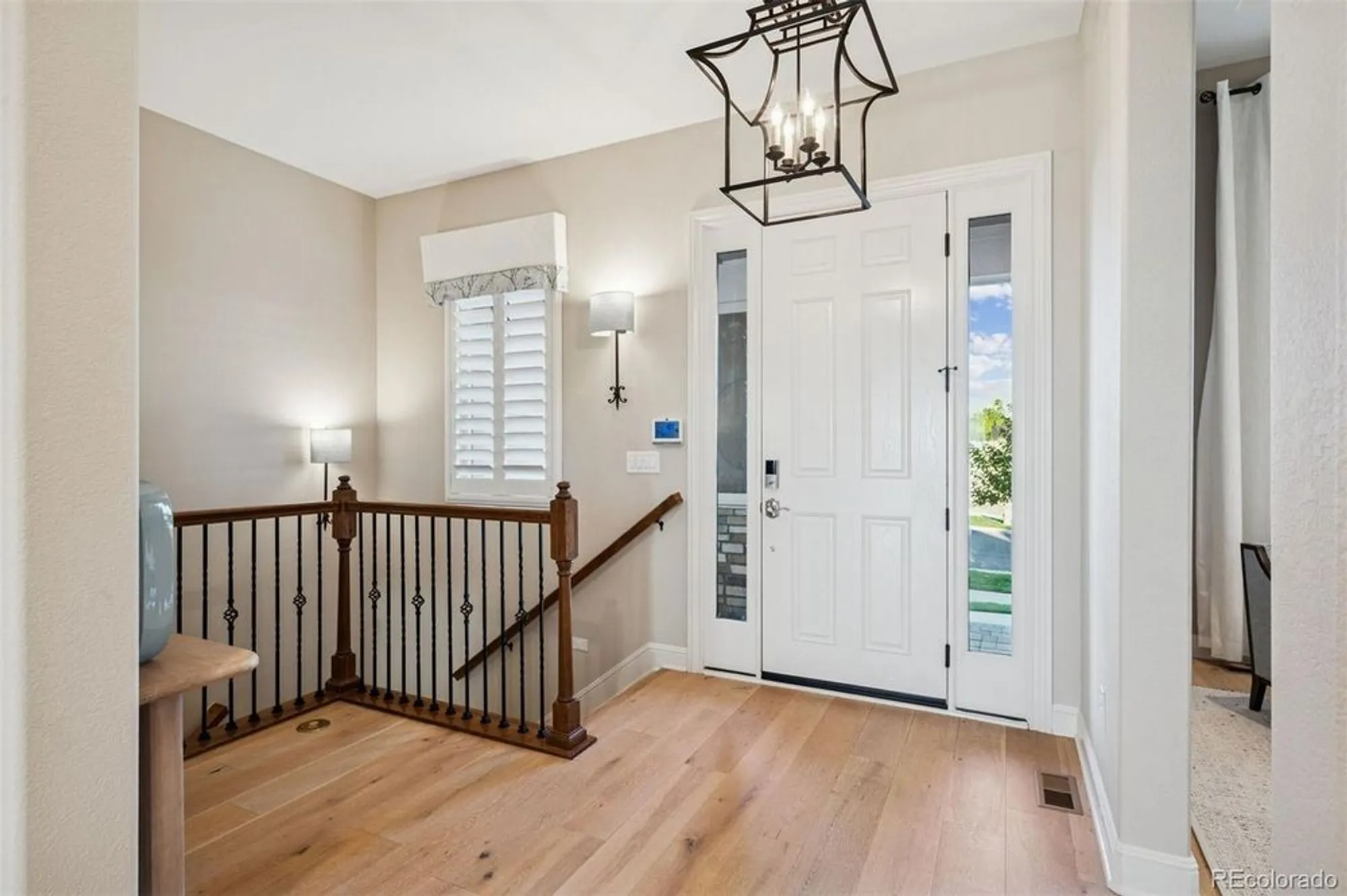 Property Slideshow image 5 of 48 | 8363 s winnipeg ct, Aurora, CO, 80016