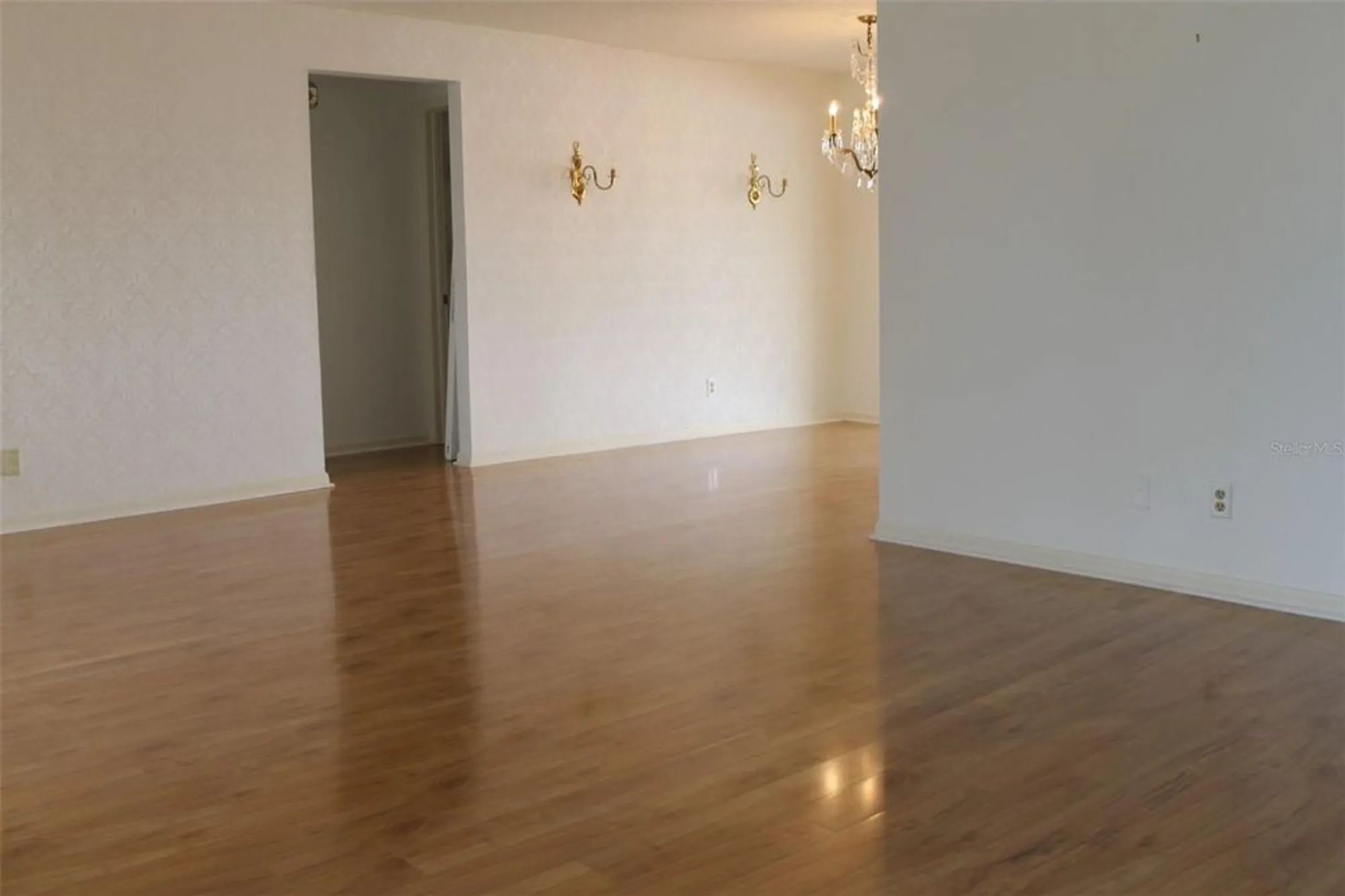 Property Slideshow image 18 of 50 | 9665 mainlands blvd, Pinellas Park, FL, 33782