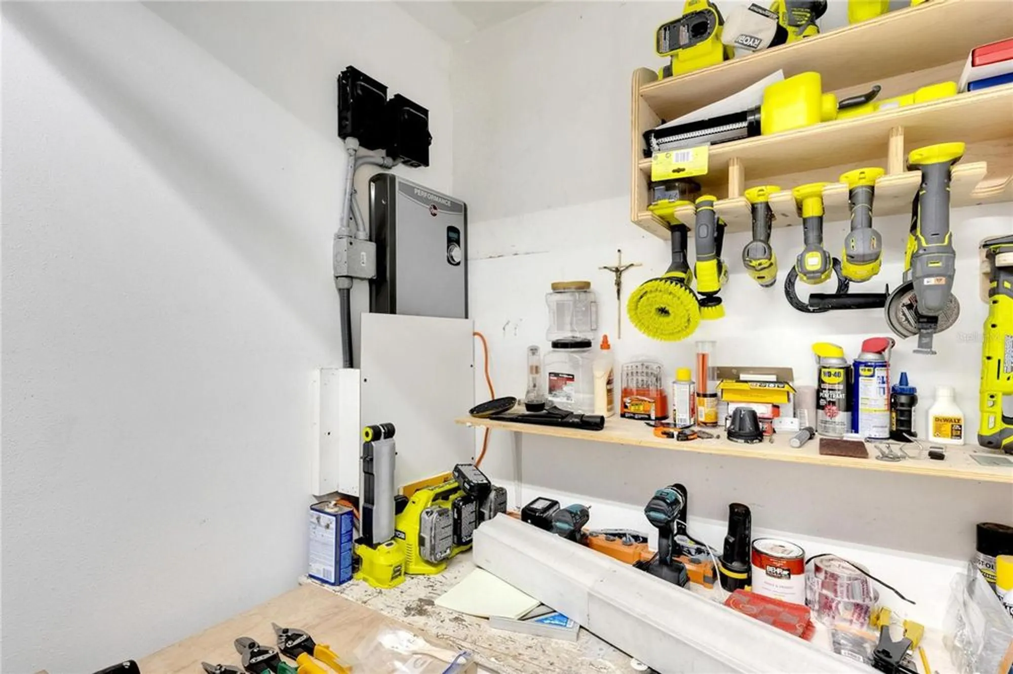 Property Slideshow image 30 of 53 | 1743 council dr, Sun City Center, FL, 33573