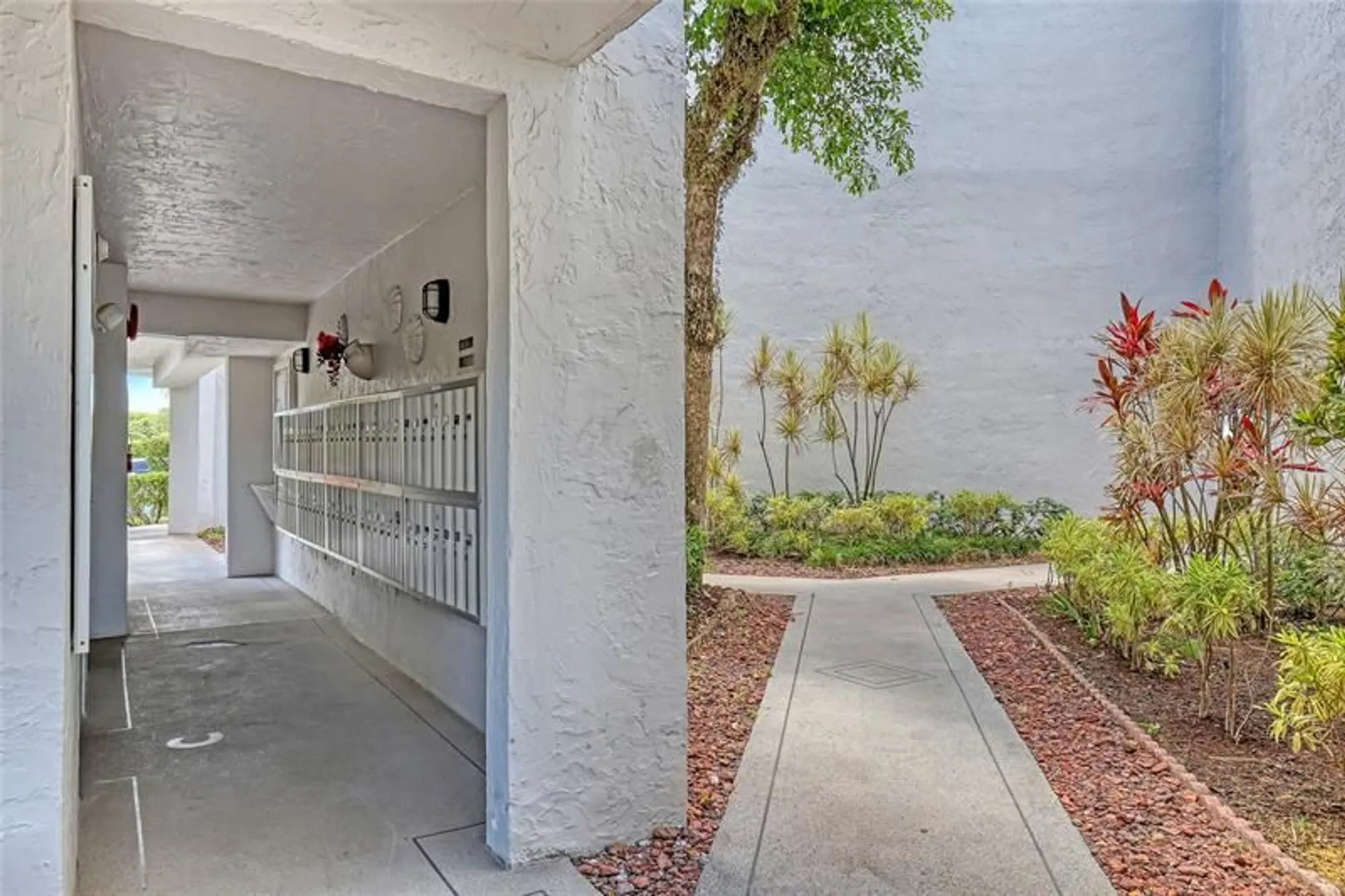 Property Slideshow image 28 of 28 | 6850 10th ave 101, Lake Worth, FL, 33467