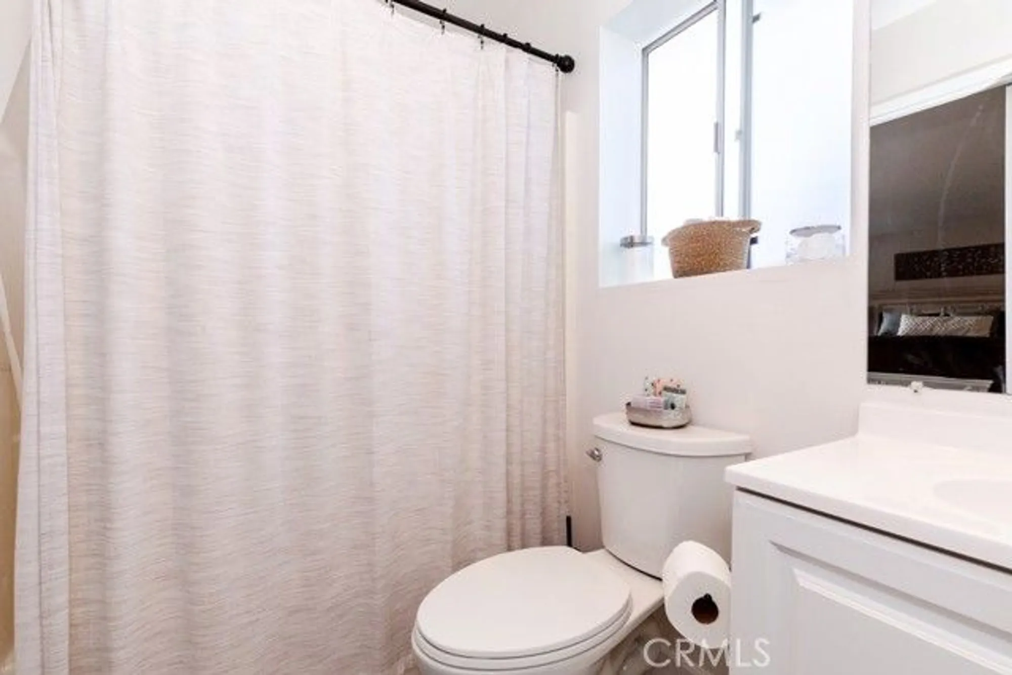 Property Slideshow image 13 of 46 | 3547 mira pacific dr, Oceanside, CA, 92056