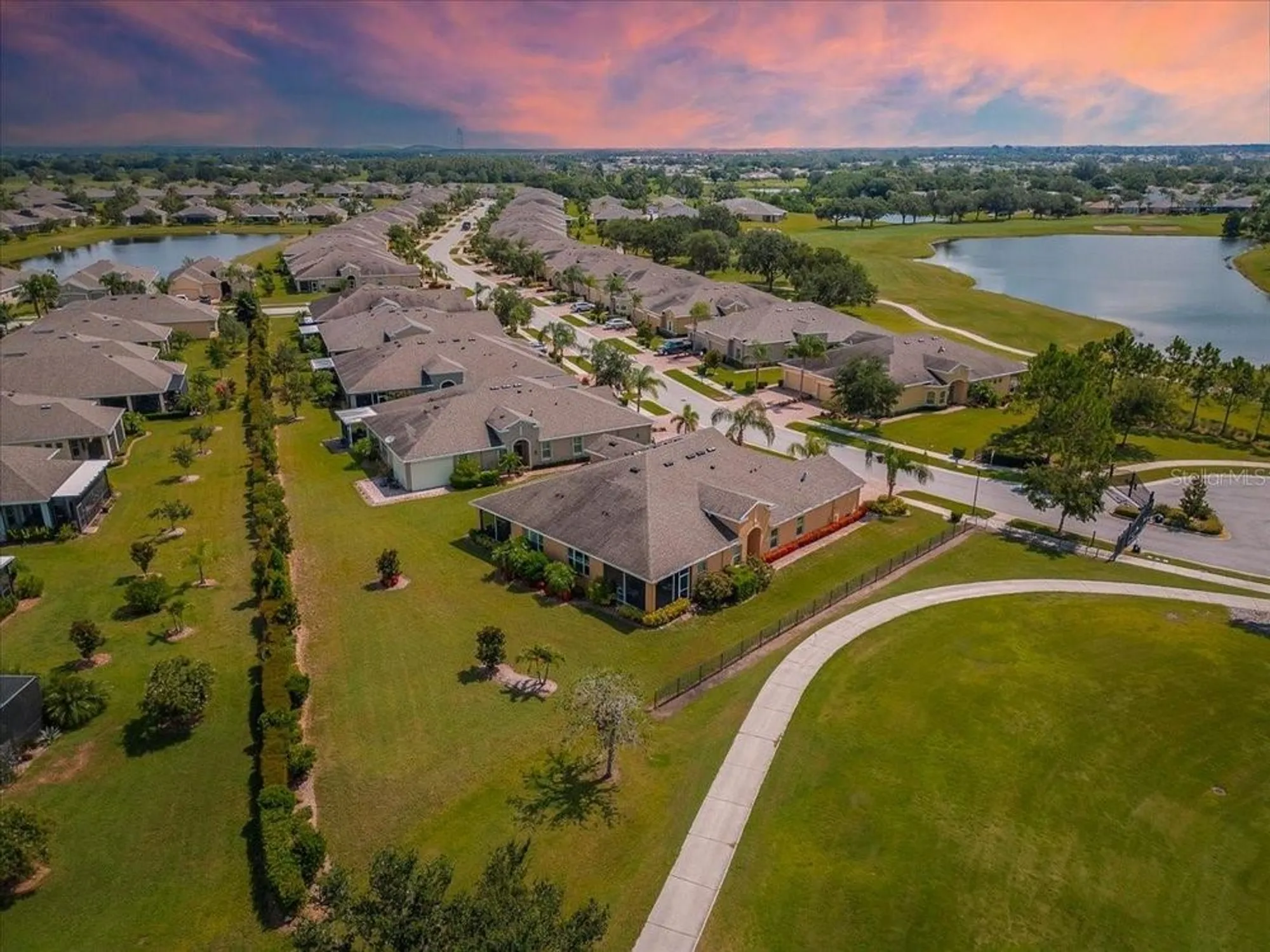 Property Slideshow image 39 of 66 | 821 chipper dr, Sun City Center, FL, 33573
