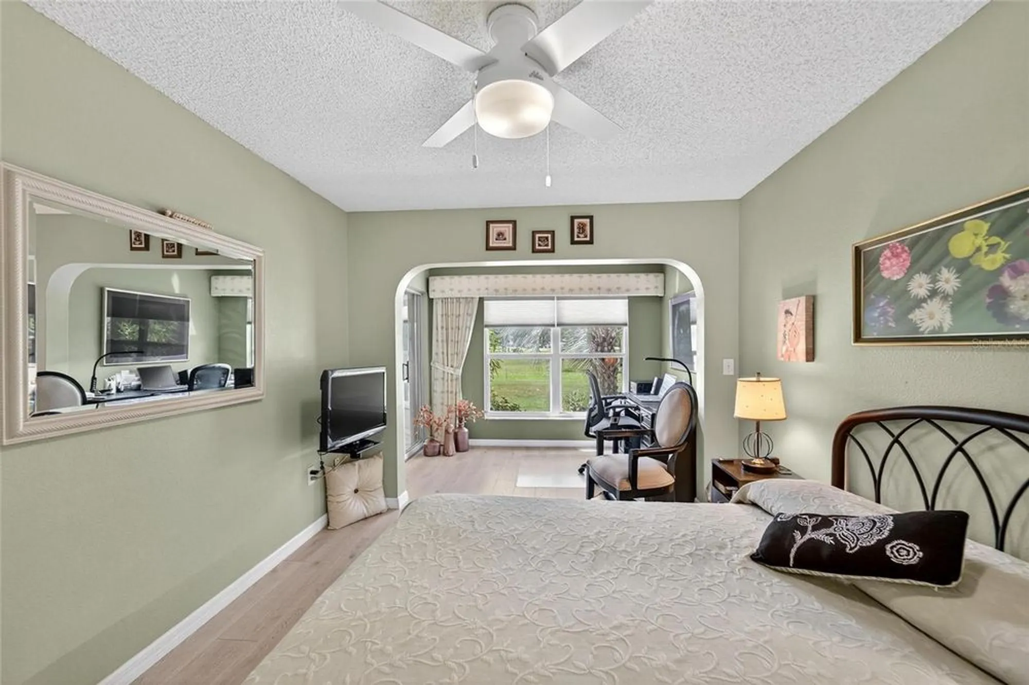 Property Slideshow image 37 of 73 | 326 caloosa palms ct, Sun City Center, FL, 33573