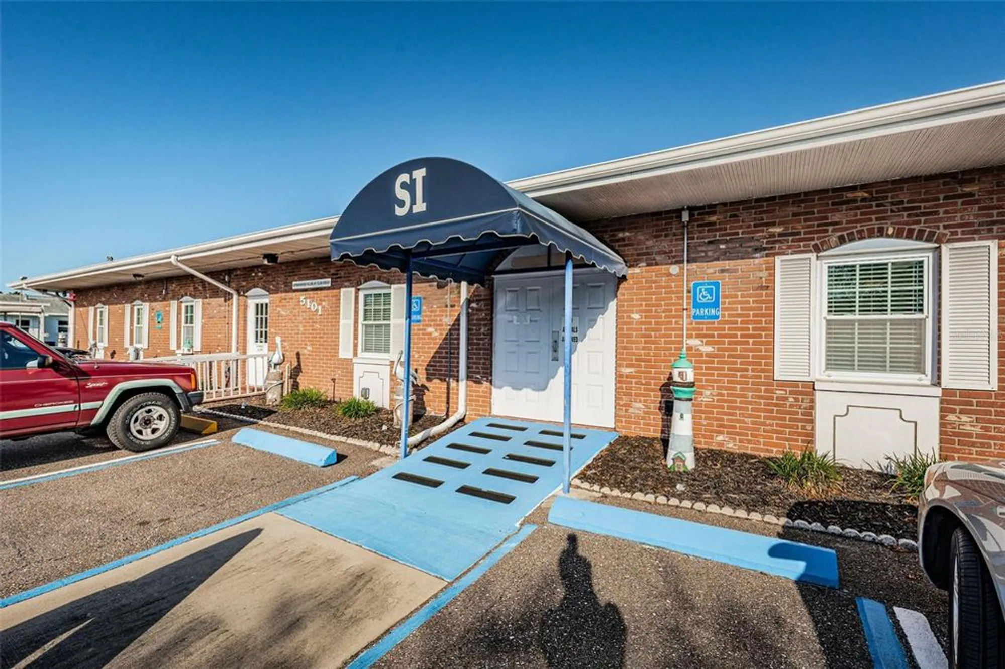 Property Slideshow image 21 of 40 | 10022 lily st, Pinellas Park, FL, 33782