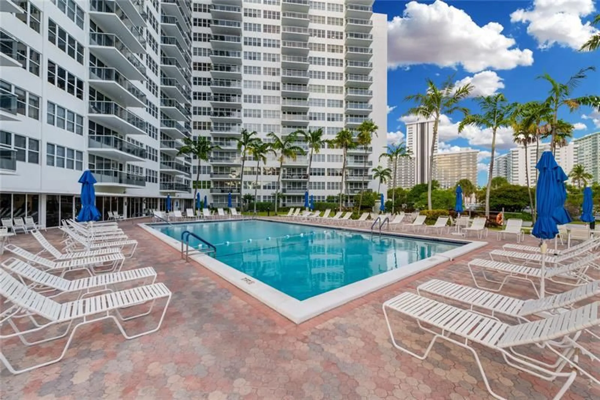 Property Slideshow image 23 of 58 | 3300 ne 36th st 1715, Fort Lauderdale, FL, 33308