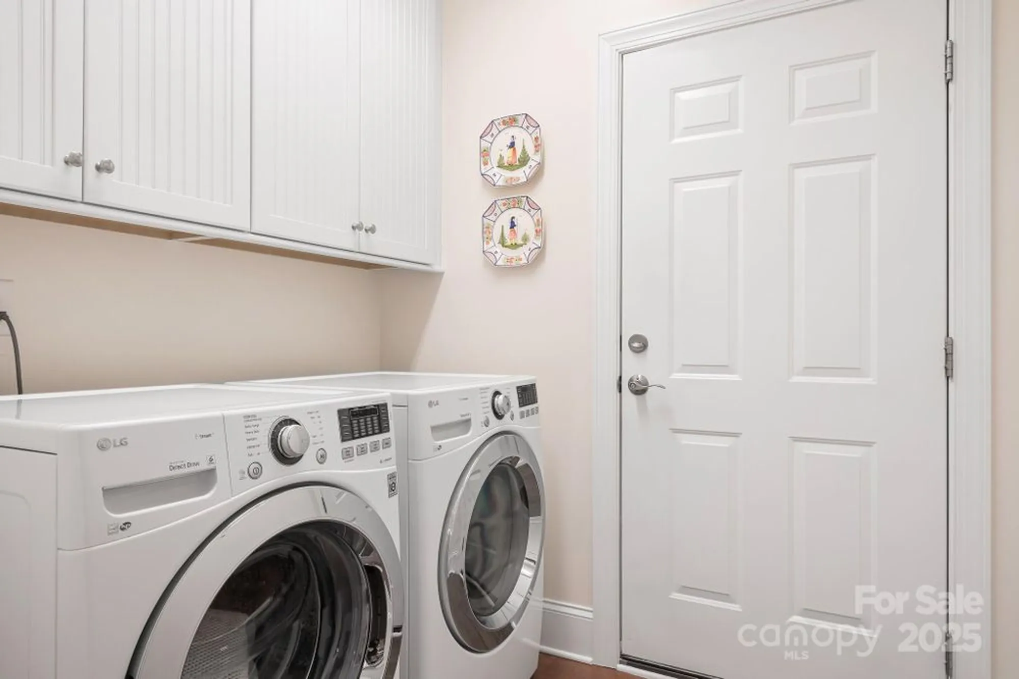 Property Slideshow image 28 of 42 | 11715 meetinghouse dr, Cornelius, NC, 28031