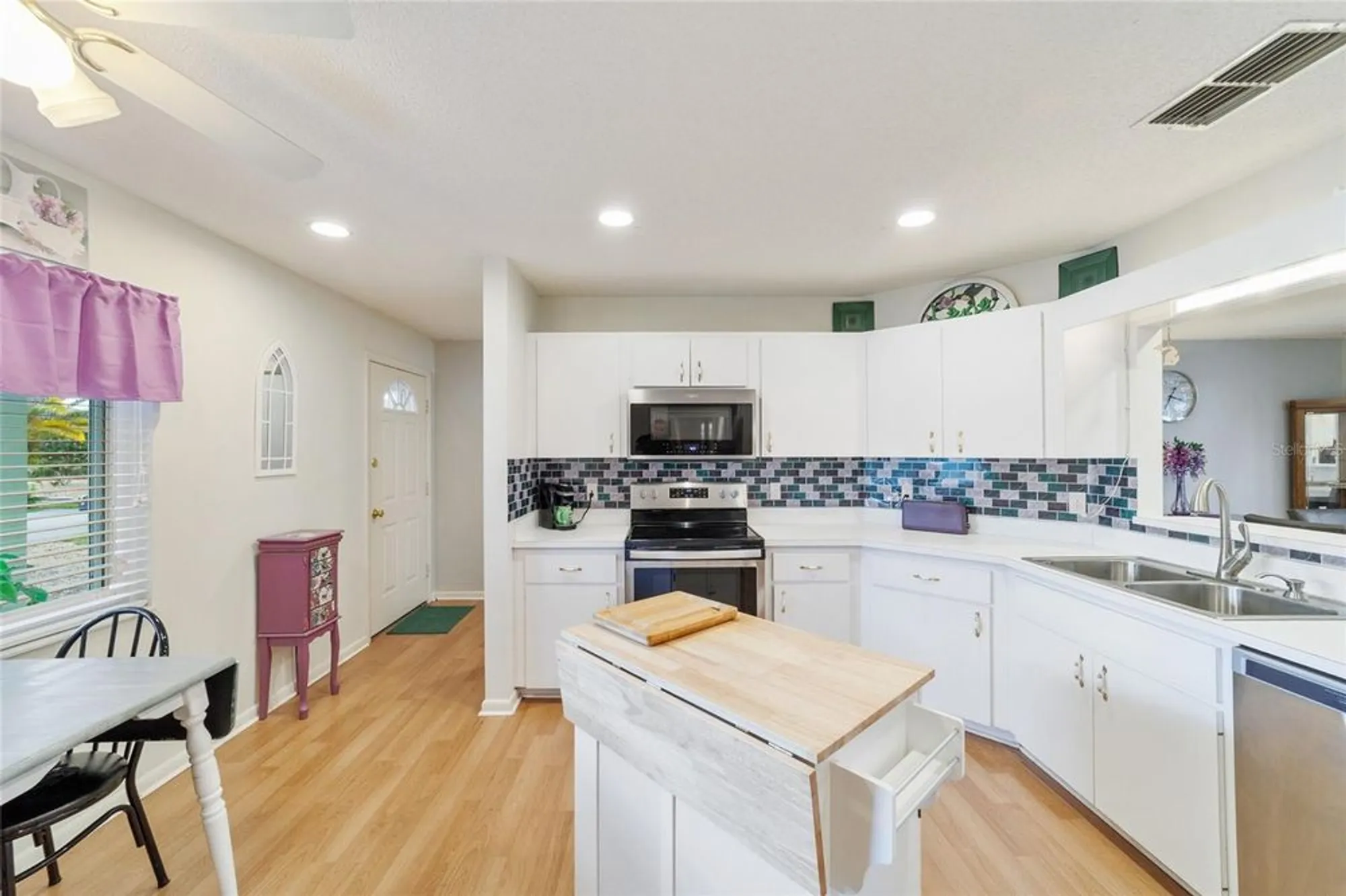 Property Slideshow image 11 of 27 | 9729 sw 99th ave, Ocala, FL, 34481