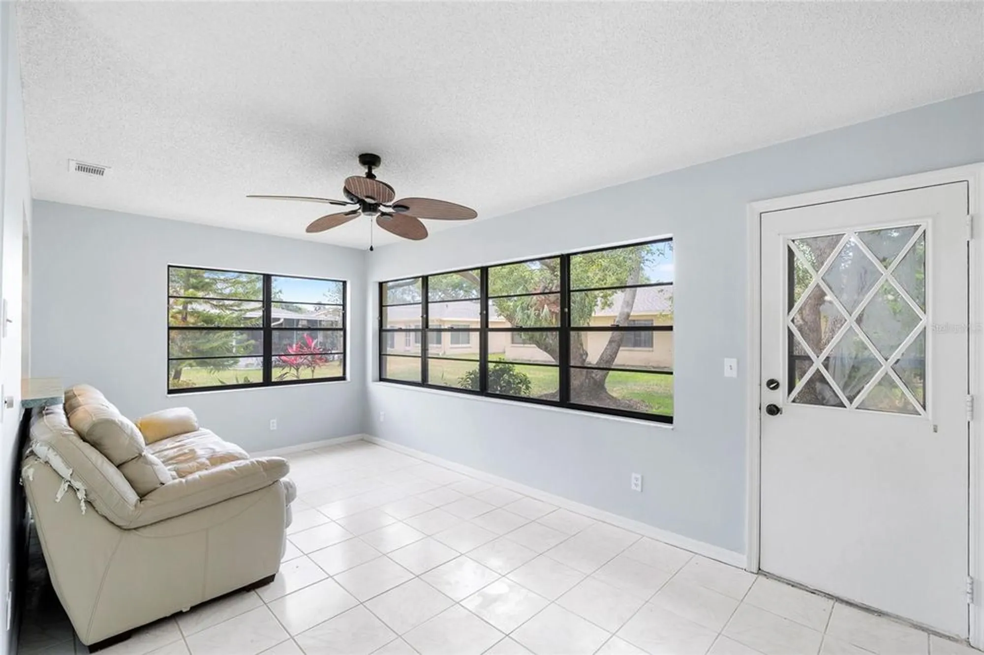 Property Slideshow image 17 of 33 | 1530 ingram dr # 1530, Sun City Center, FL, 33573