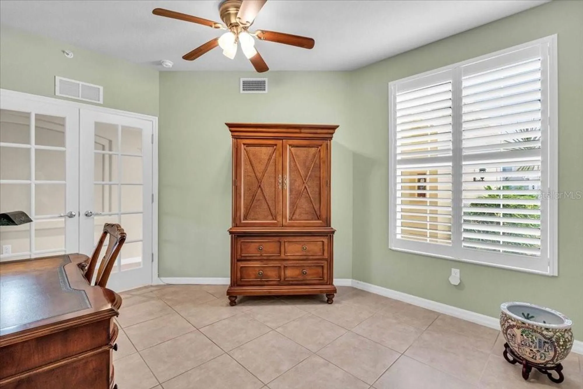 Property Slideshow image 2 of 24 | 1245 burgos dr 304, Sarasota, FL, 34238