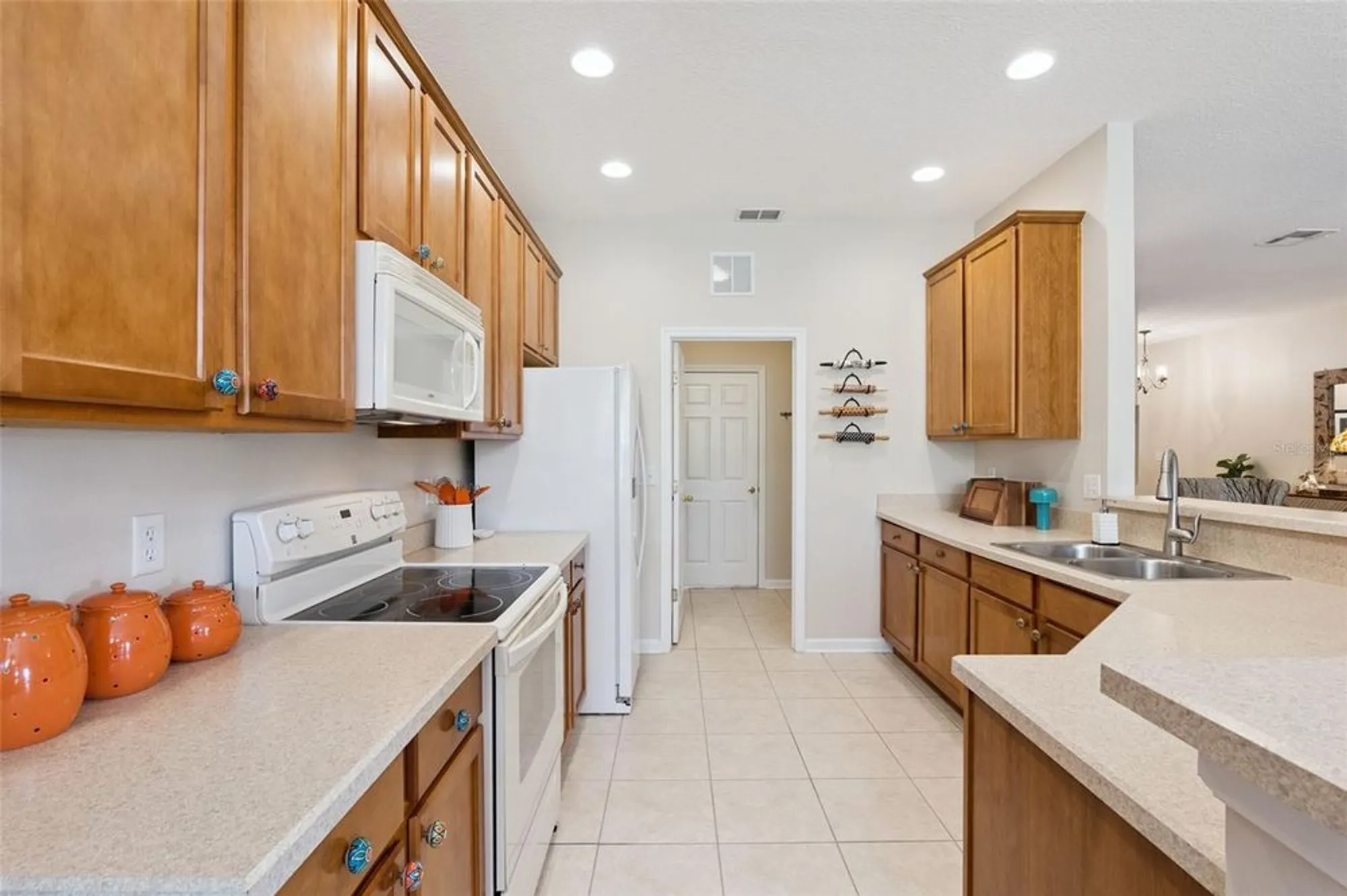 Property Slideshow image 7 of 48 | 513 heron point way, Deland, FL, 32724