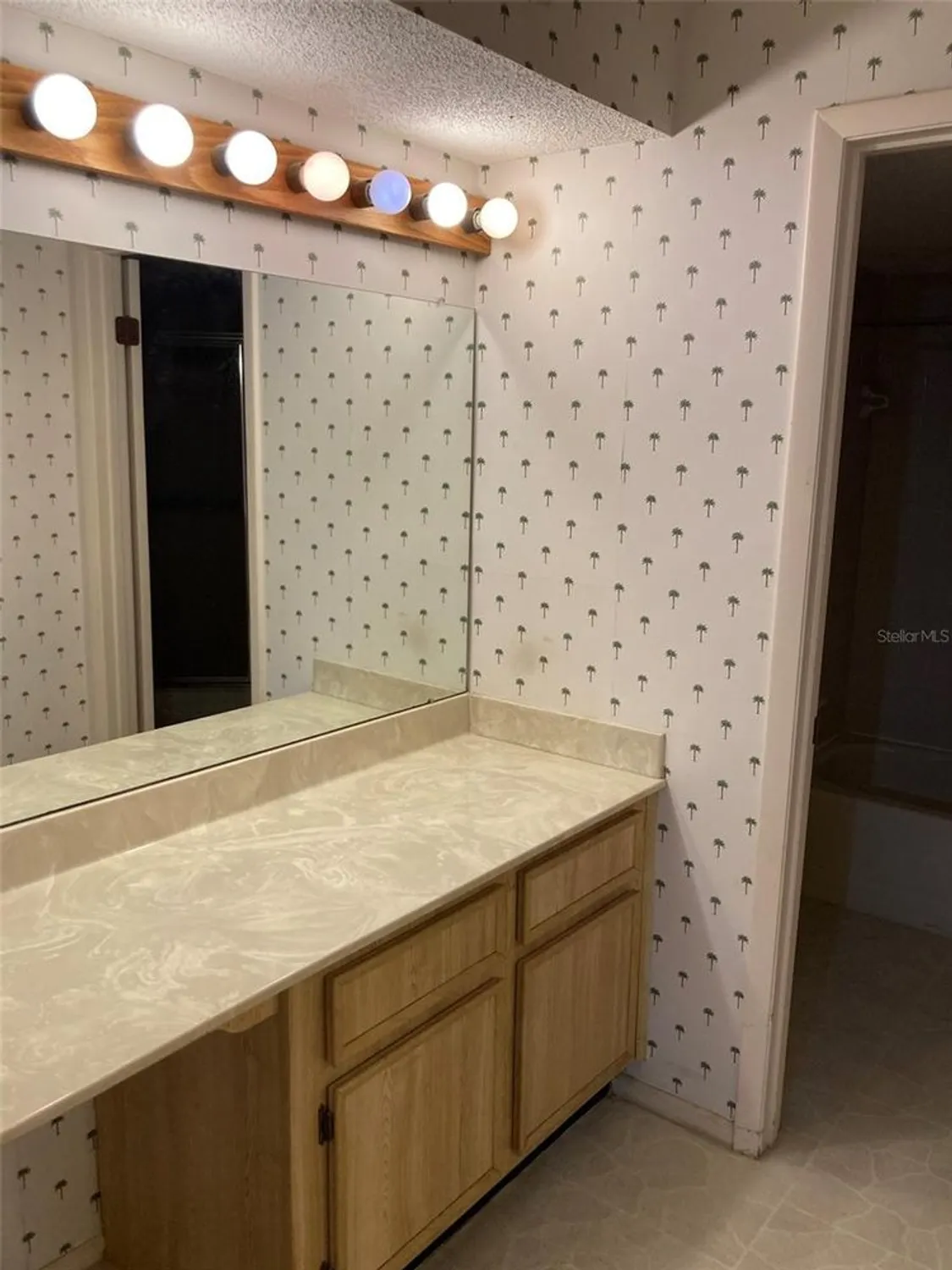 Property Slideshow image 45 of 52 | 8198 terrace garden dr n unit 211, St Petersburg, FL, 33709