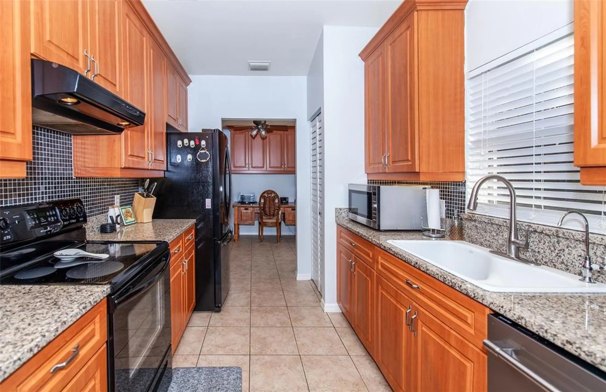 Property Slideshow image 11 of 48 | 172 southampton pl 346, Venice, FL, 34293