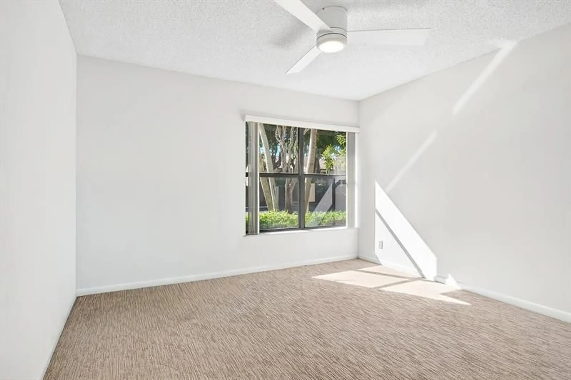 Property Slideshow image 19 of 38 | 5021 oak hill ln apt 115, Delray Beach, FL, 33484
