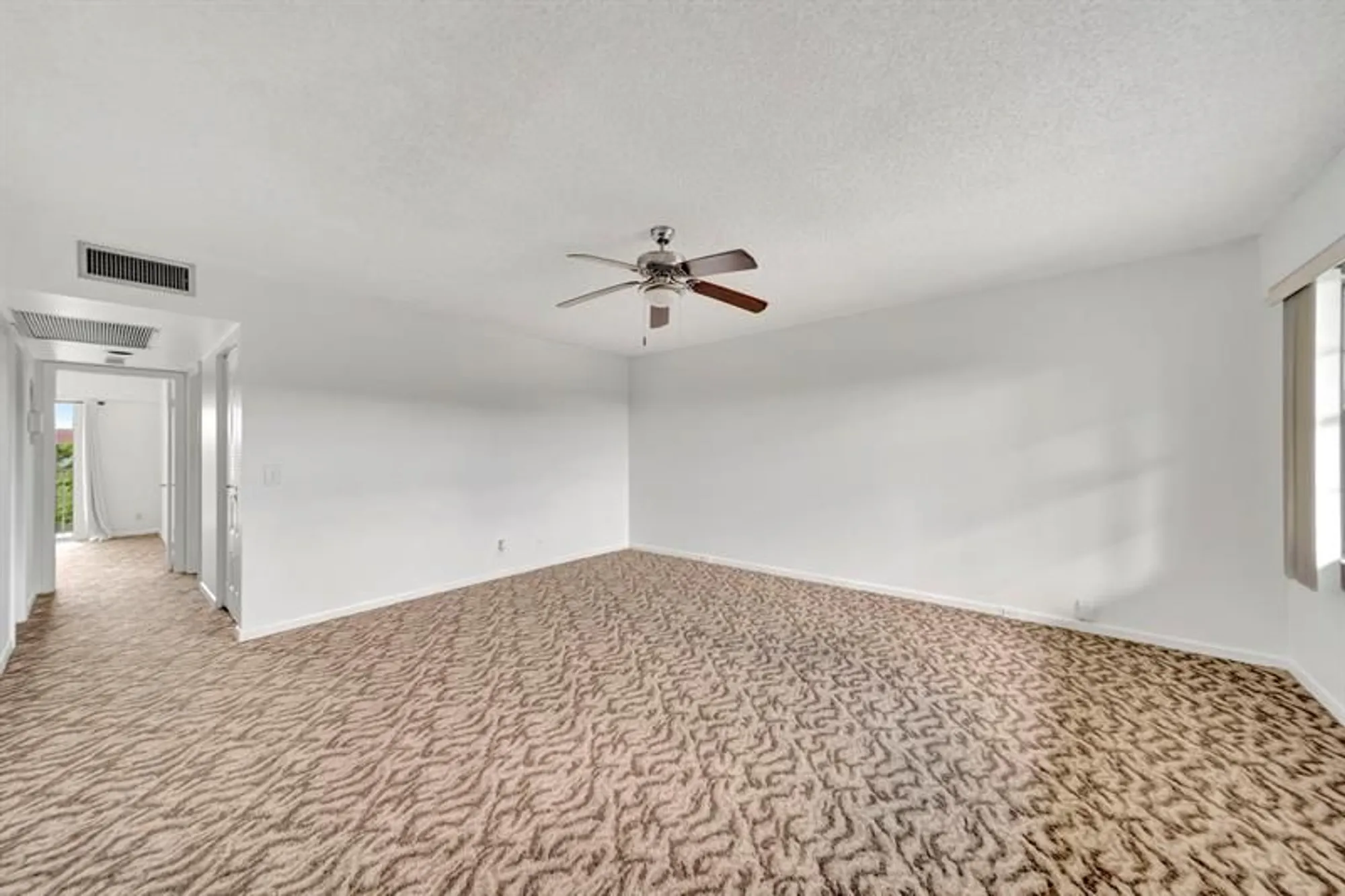 Property Slideshow image 23 of 56 | 13250 sw 7th ct apt 402l, Pembroke Pines, FL, 33027