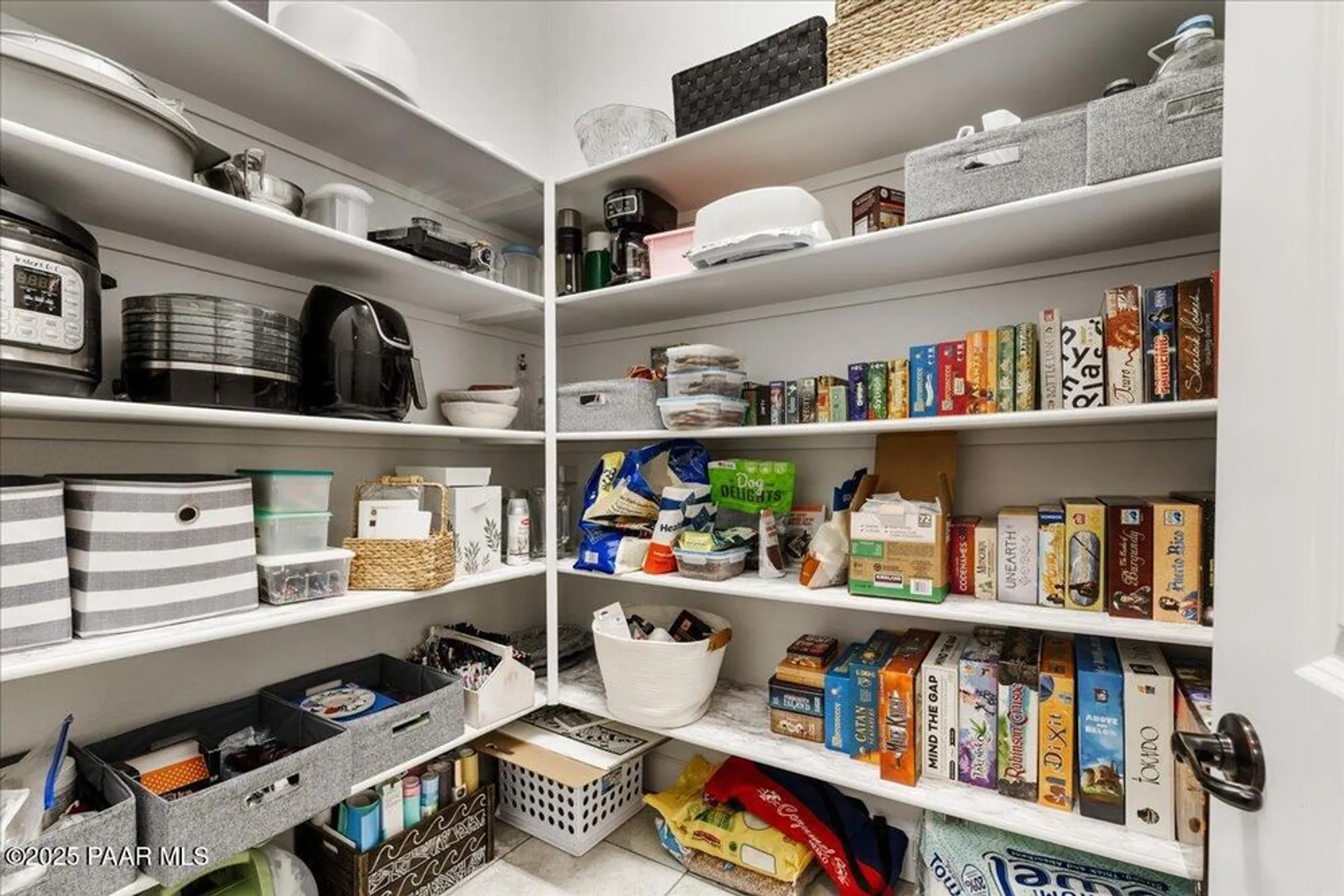 Property Slideshow image 12 of 33 | 7930 e carbon ct, Prescott Valley, AZ, 86315