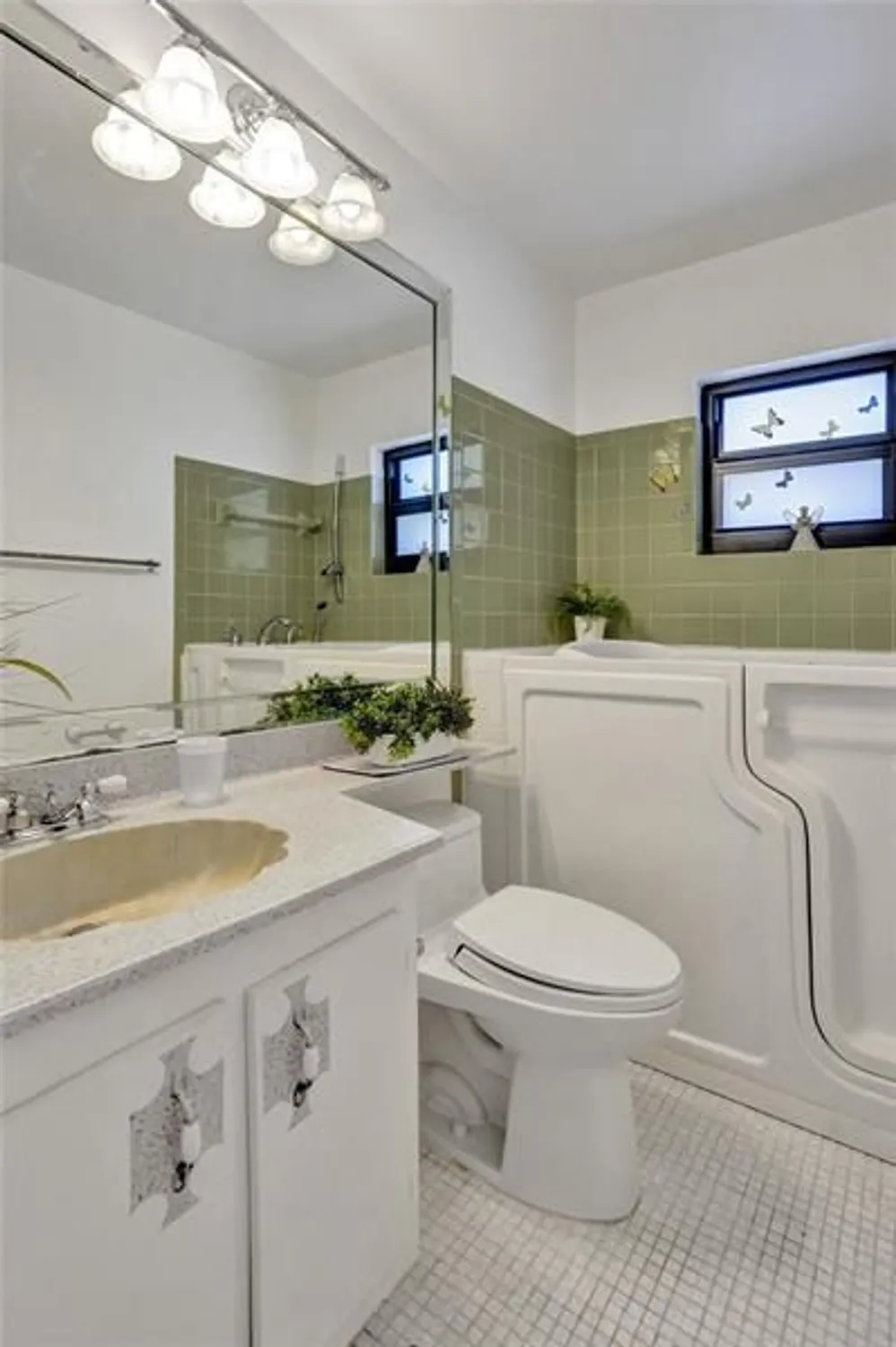 Property Slideshow image 37 of 85 | 2261 sw 15th pl, Deerfield Beach, FL, 33442