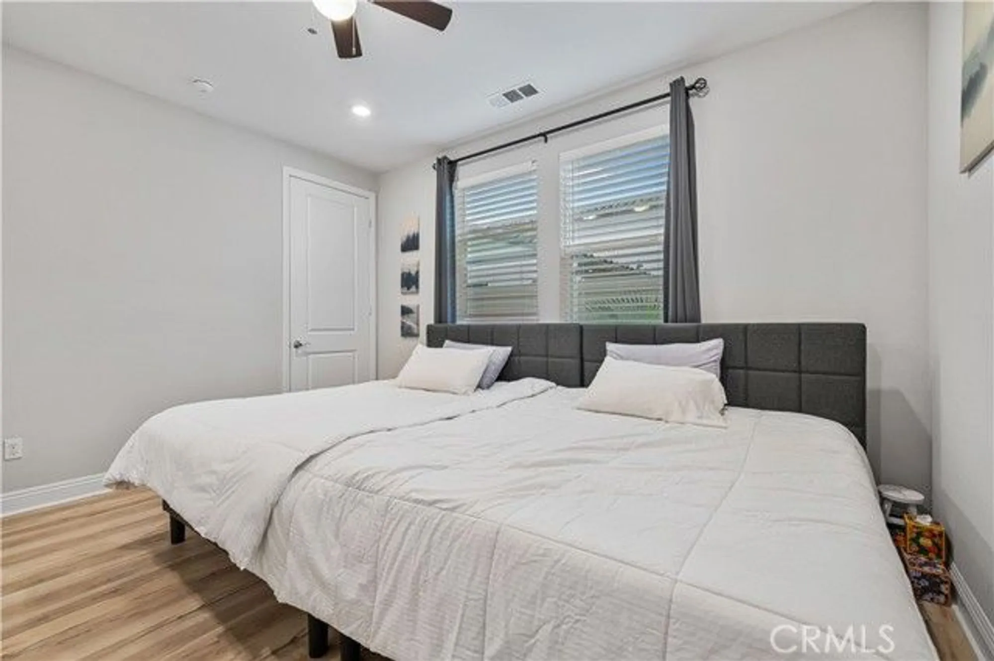 Property Slideshow image 26 of 55 | 20608 galloway dr, Santa Clarita, CA, 91350