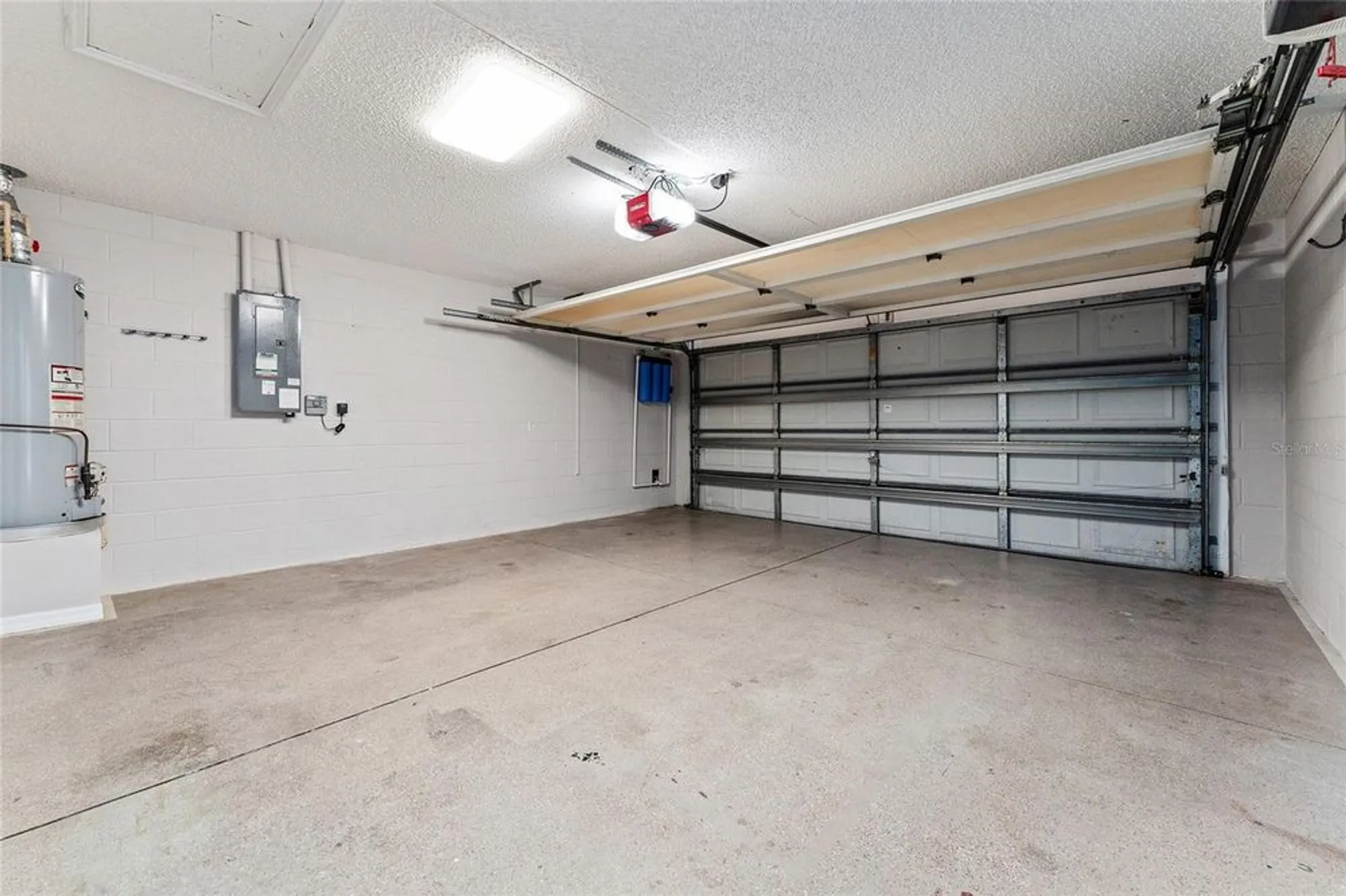 Property Slideshow image 41 of 50 | 2461 merida cir, The Villages, FL, 32162