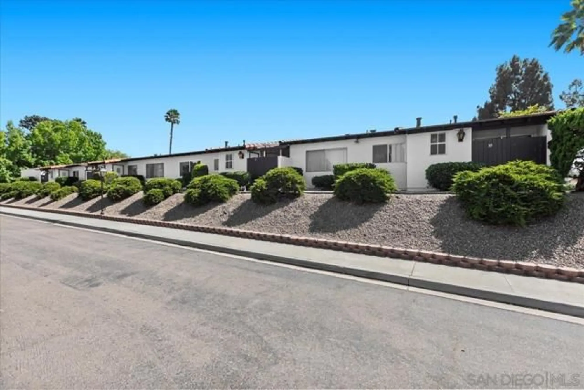 Property Slideshow image 38 of 51 | 16566 caminito vecinos 31, San Diego, CA, 92128