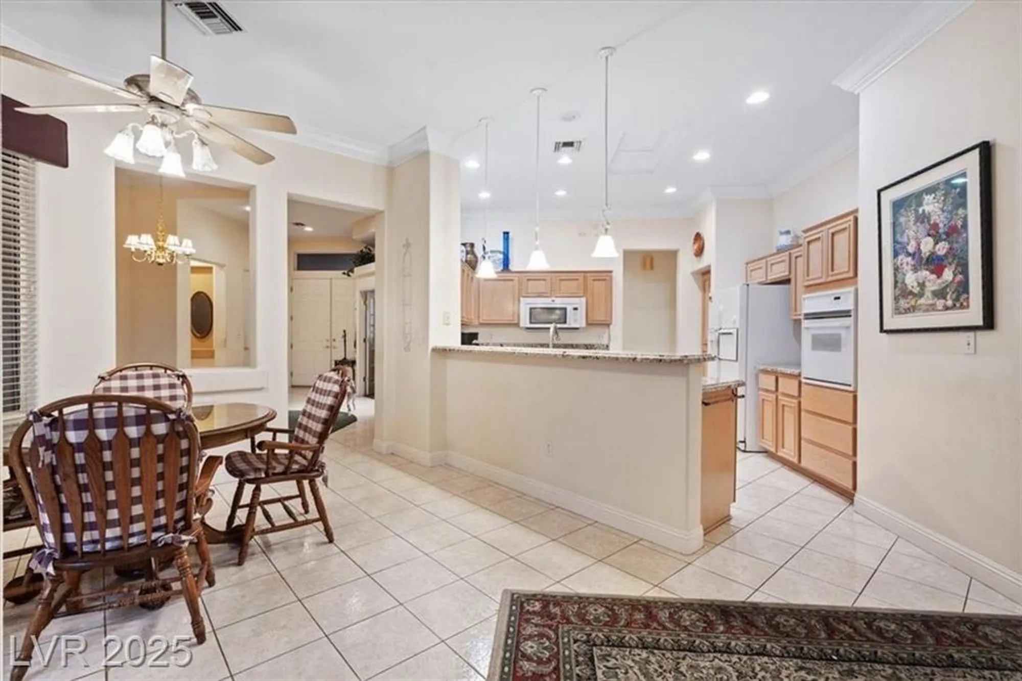 Property Slideshow image 14 of 32 | 10312 bent brook pl, Las Vegas, NV, 89134