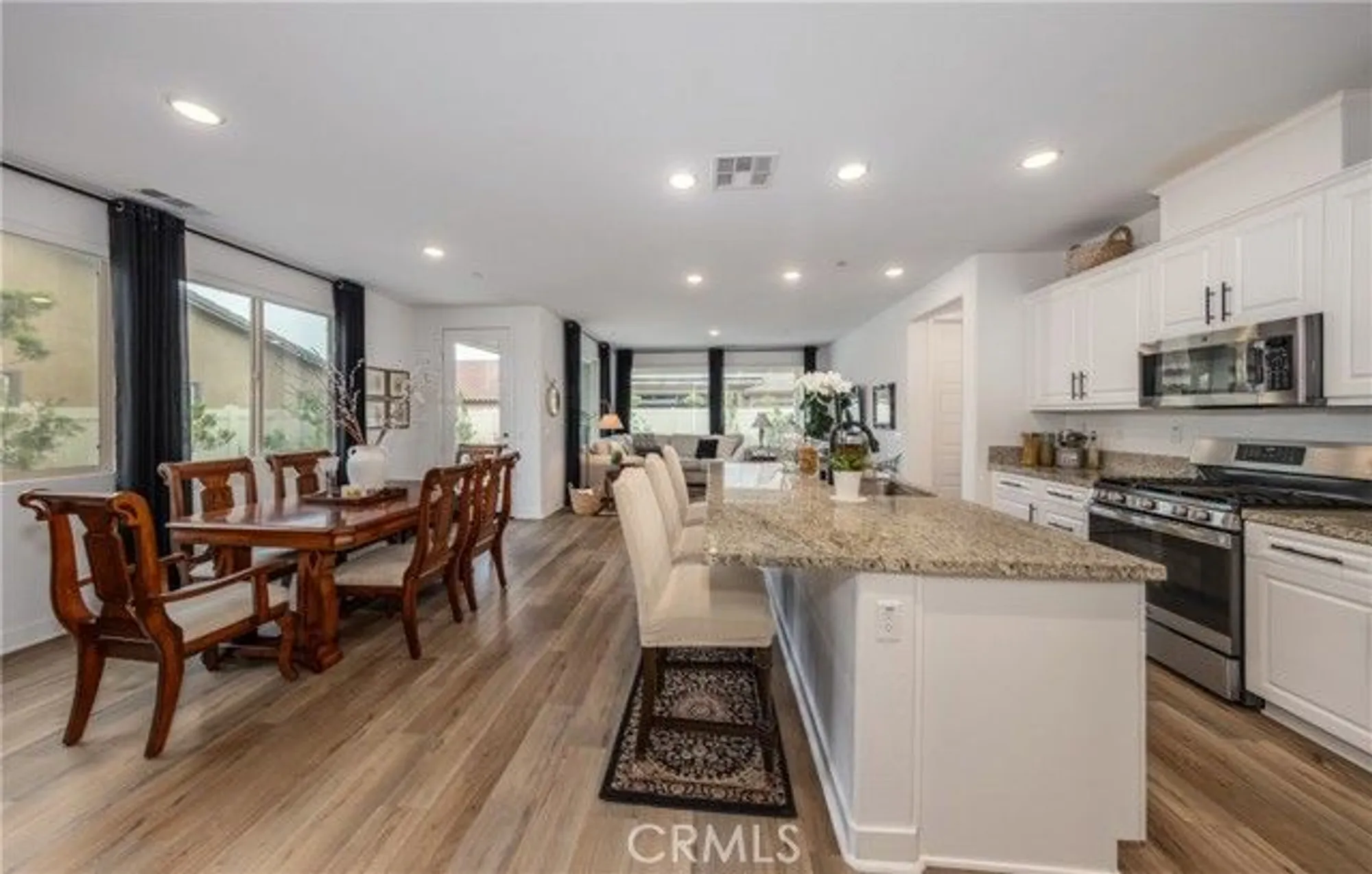 Property Slideshow image 13 of 44 | 1529 newland dr, Beaumont, CA, 92223