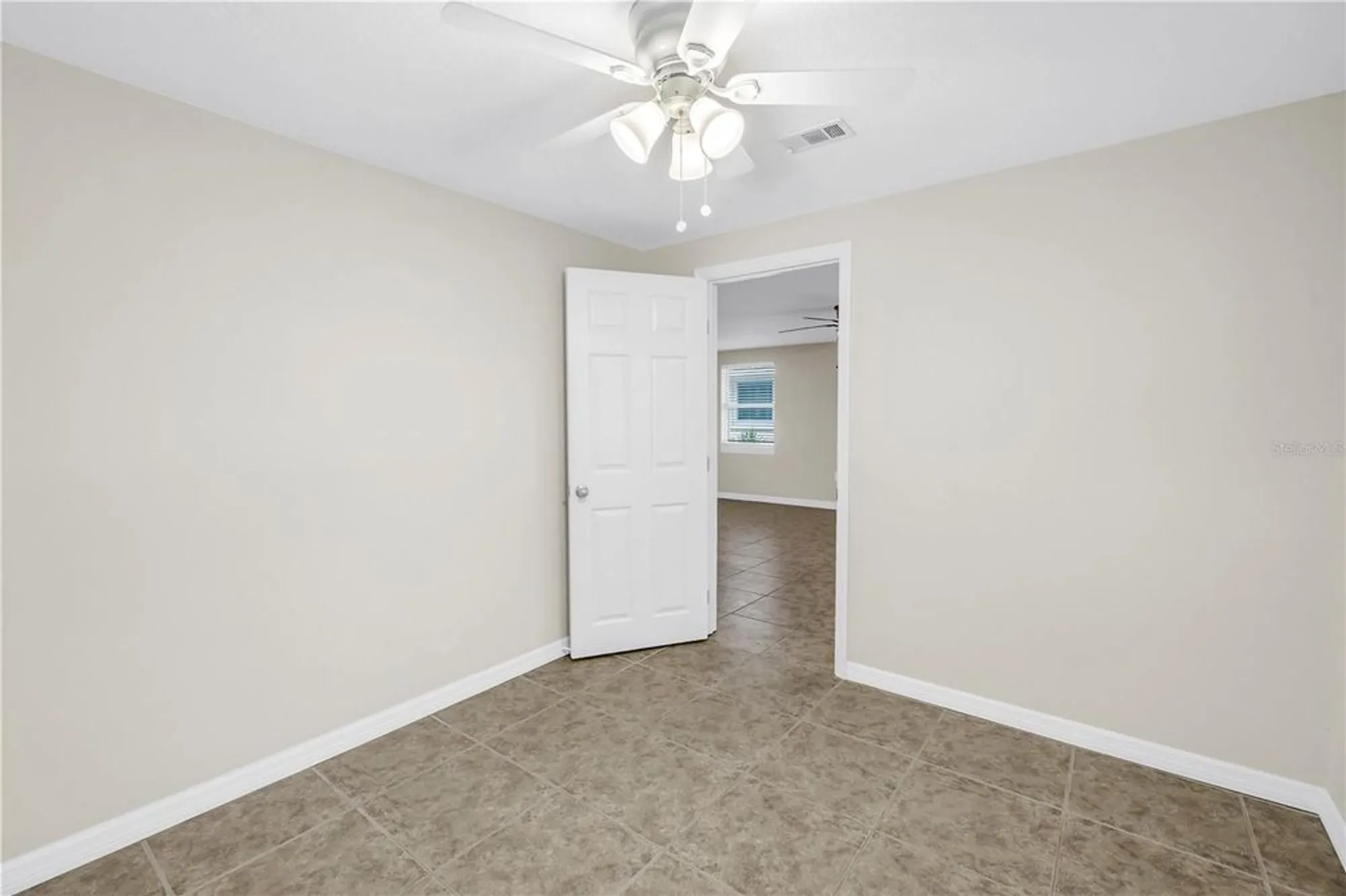Property Slideshow image 13 of 28 | 728 caribbean cir 25, Venice, FL, 34293