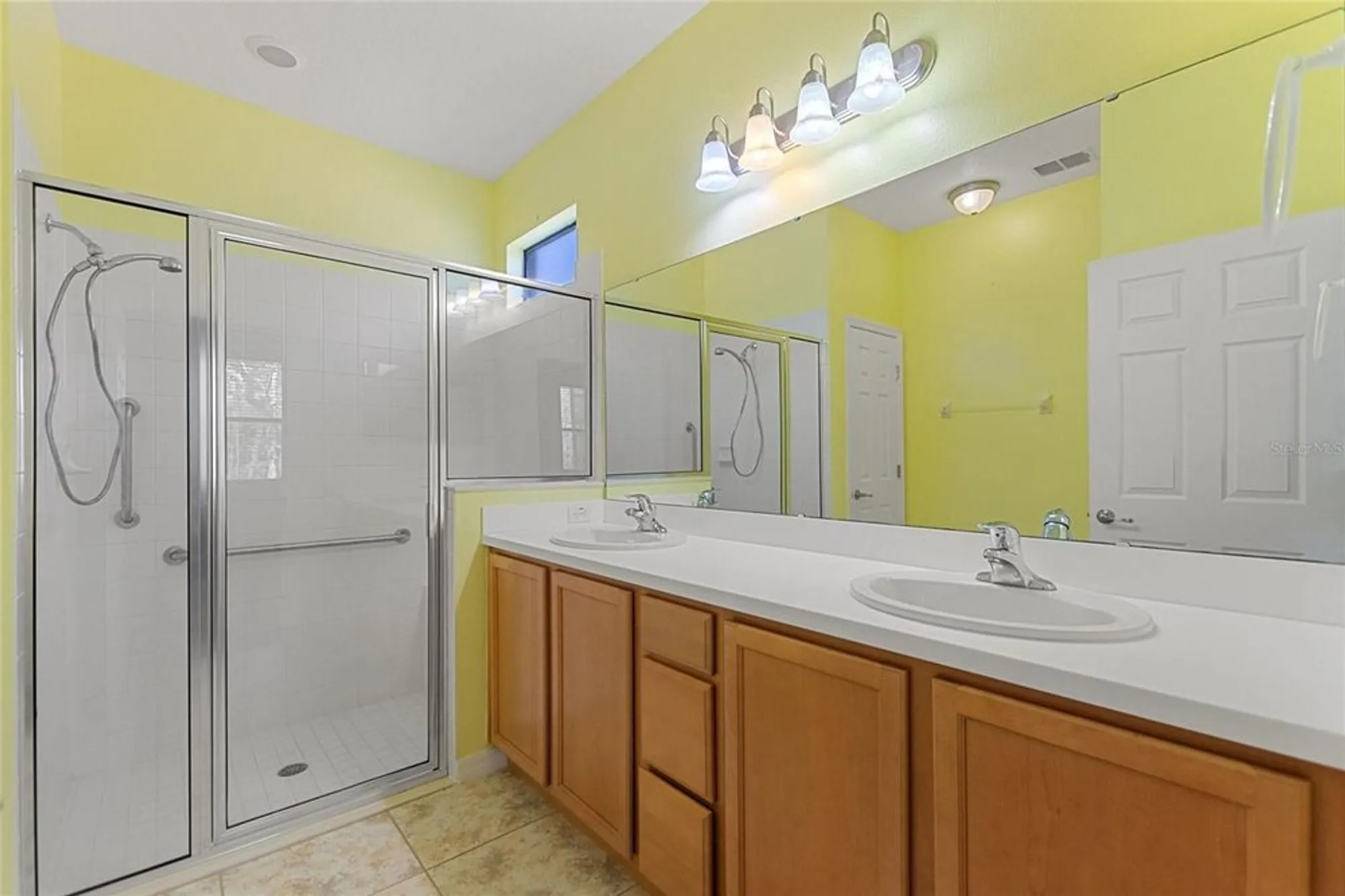 Property Slideshow image 19 of 44 | 555 presido park pl, Kissimmee, FL, 34759