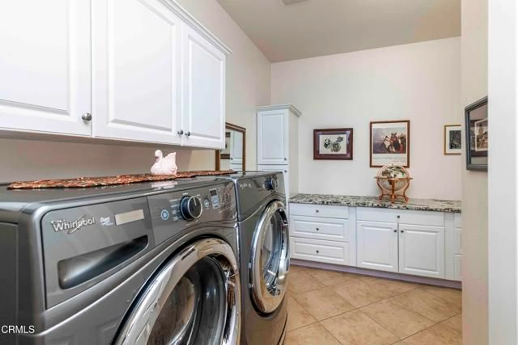 Property Slideshow image 31 of 43 | 10022 besancon way, Bakersfield, CA, 93306