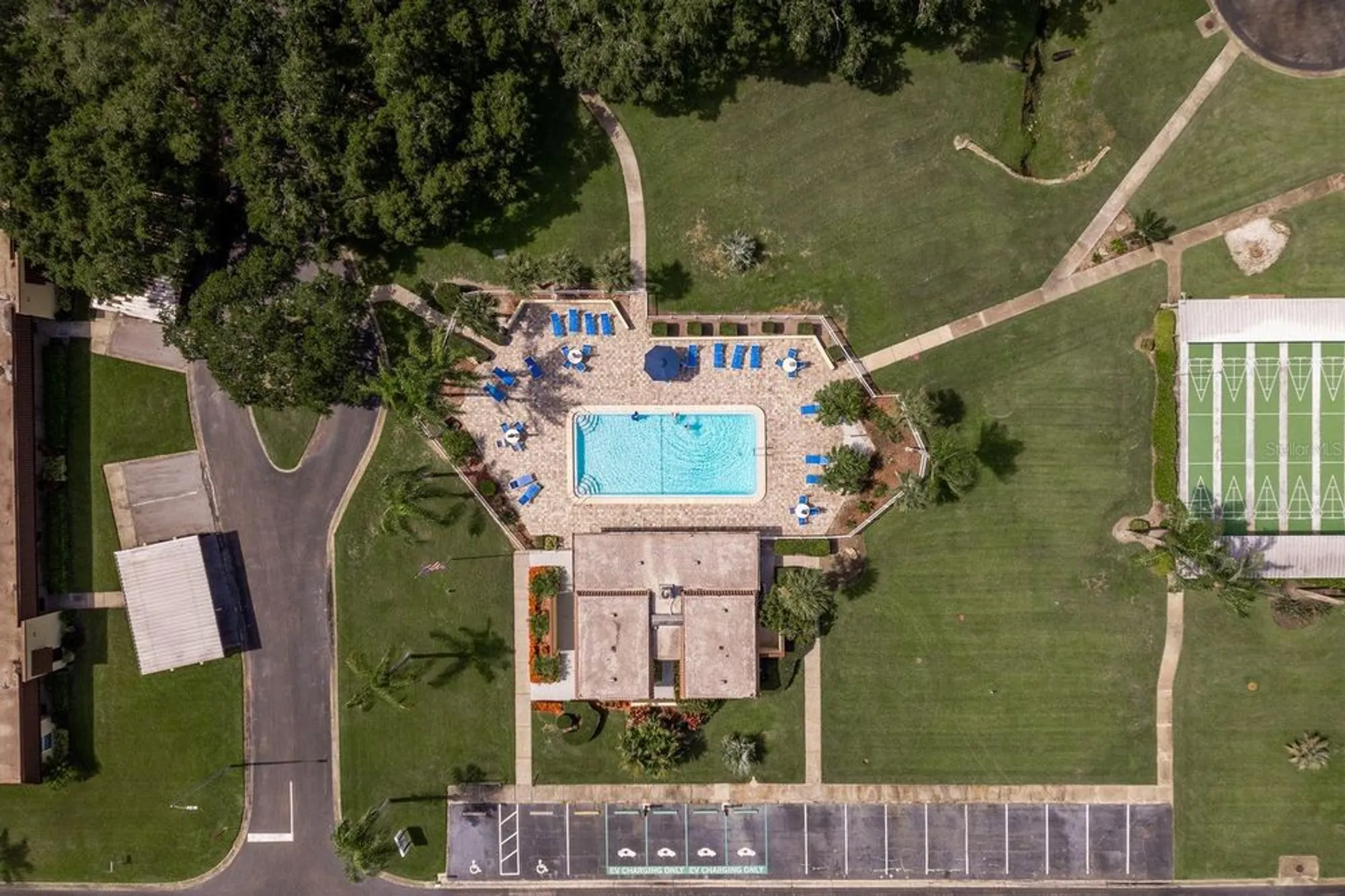 Property Slideshow image 26 of 29 | 1701 pinehurst rd 19e, Dunedin, FL, 34698