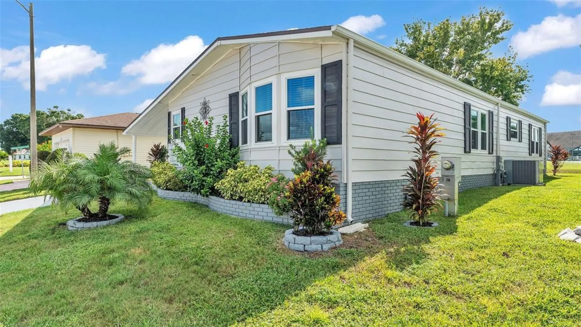 Property Slideshow image 37 of 48 | 3279 pebble bend dr, Lakeland, FL, 33810