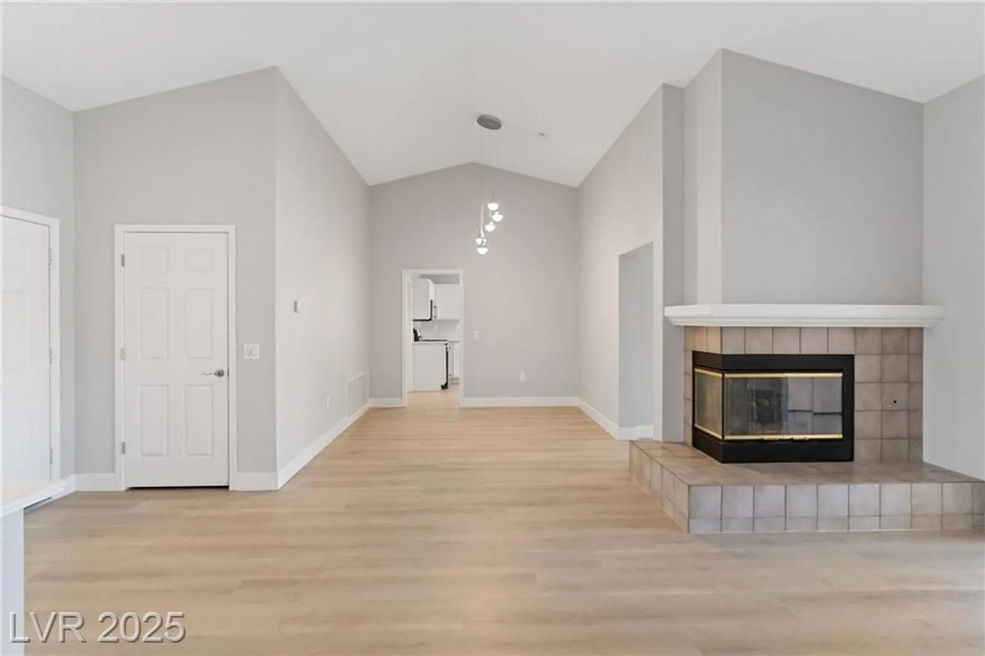 Property Slideshow image 10 of 32 | 9104 sundial dr, Las Vegas, NV, 89134
