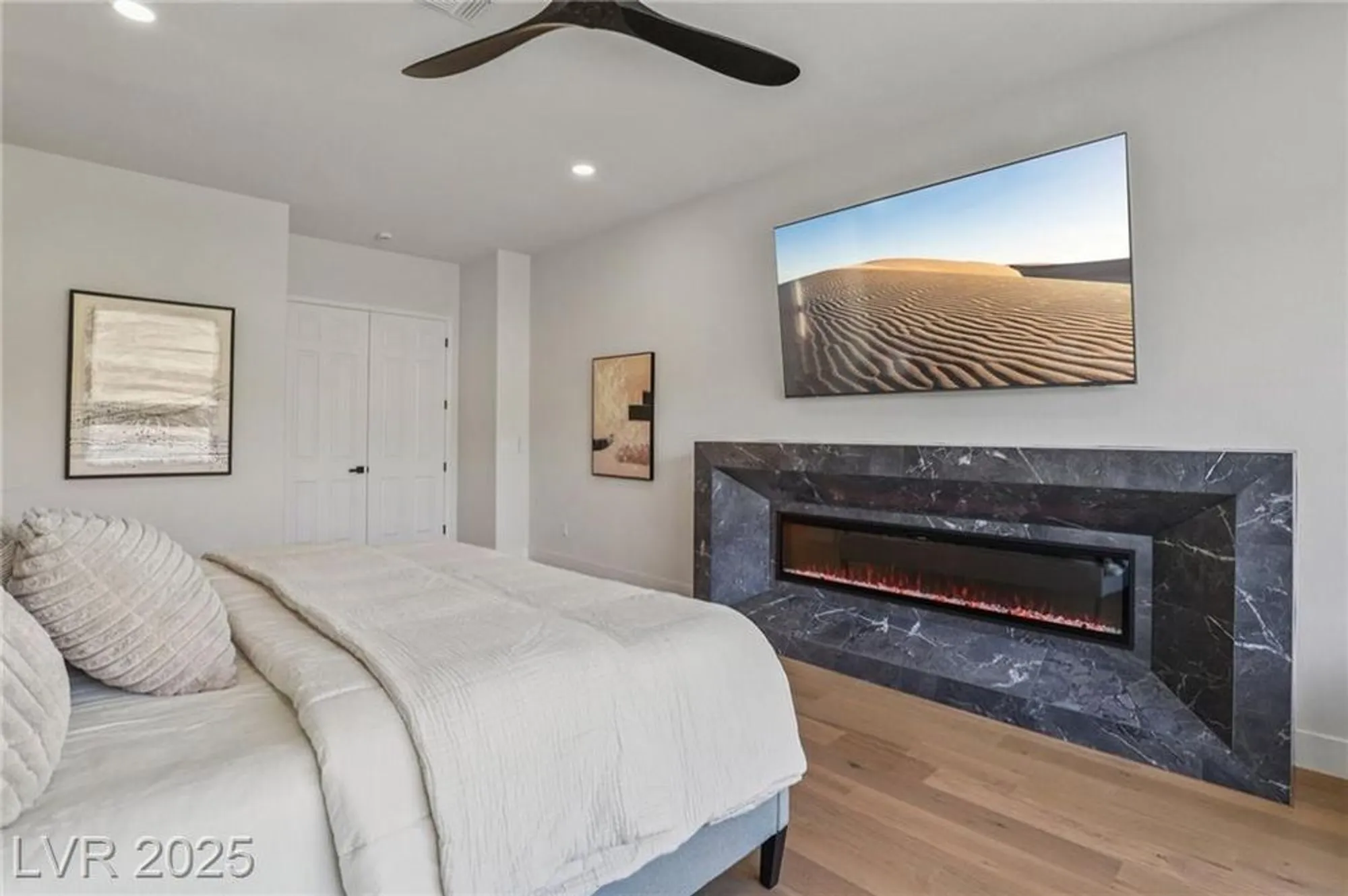 Property Slideshow image 36 of 82 | 2386 hardin ridge dr, Henderson, NV, 89052