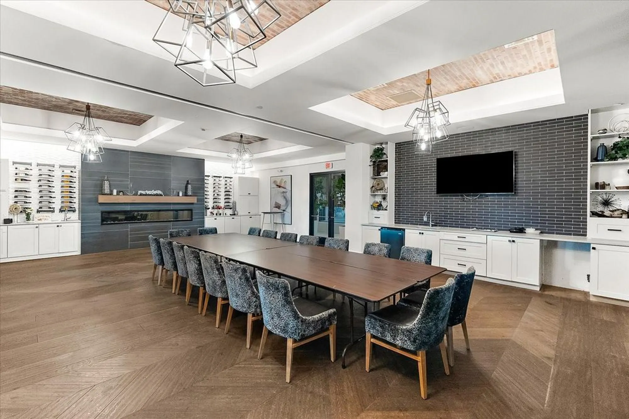 Property Slideshow image 61 of 74 | 5121 serata dr, Lakewood Ranch, FL, 34211