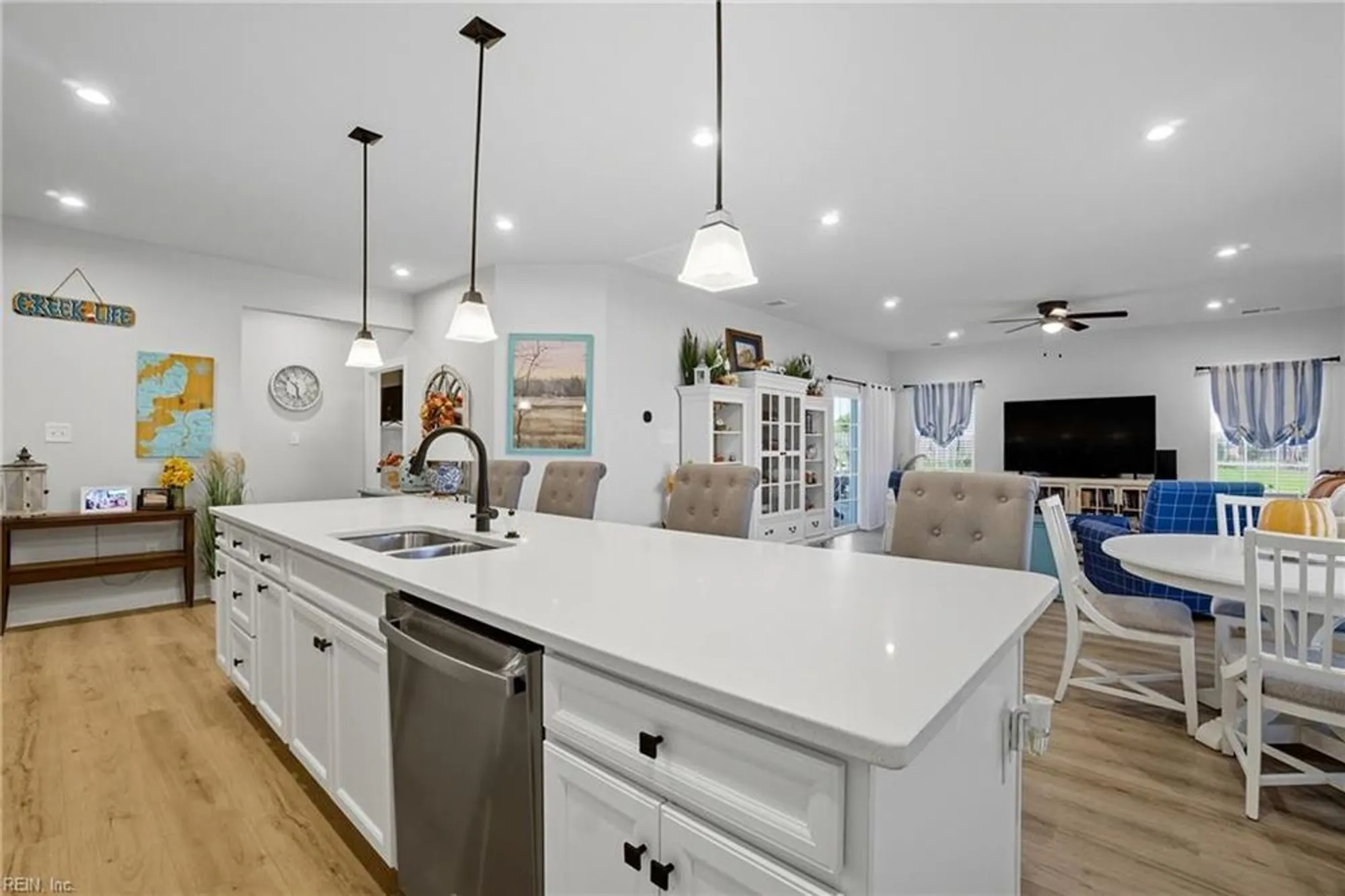 Property Slideshow image 10 of 45 | 121 ayrshire loop, Smithfield, VA, 23430