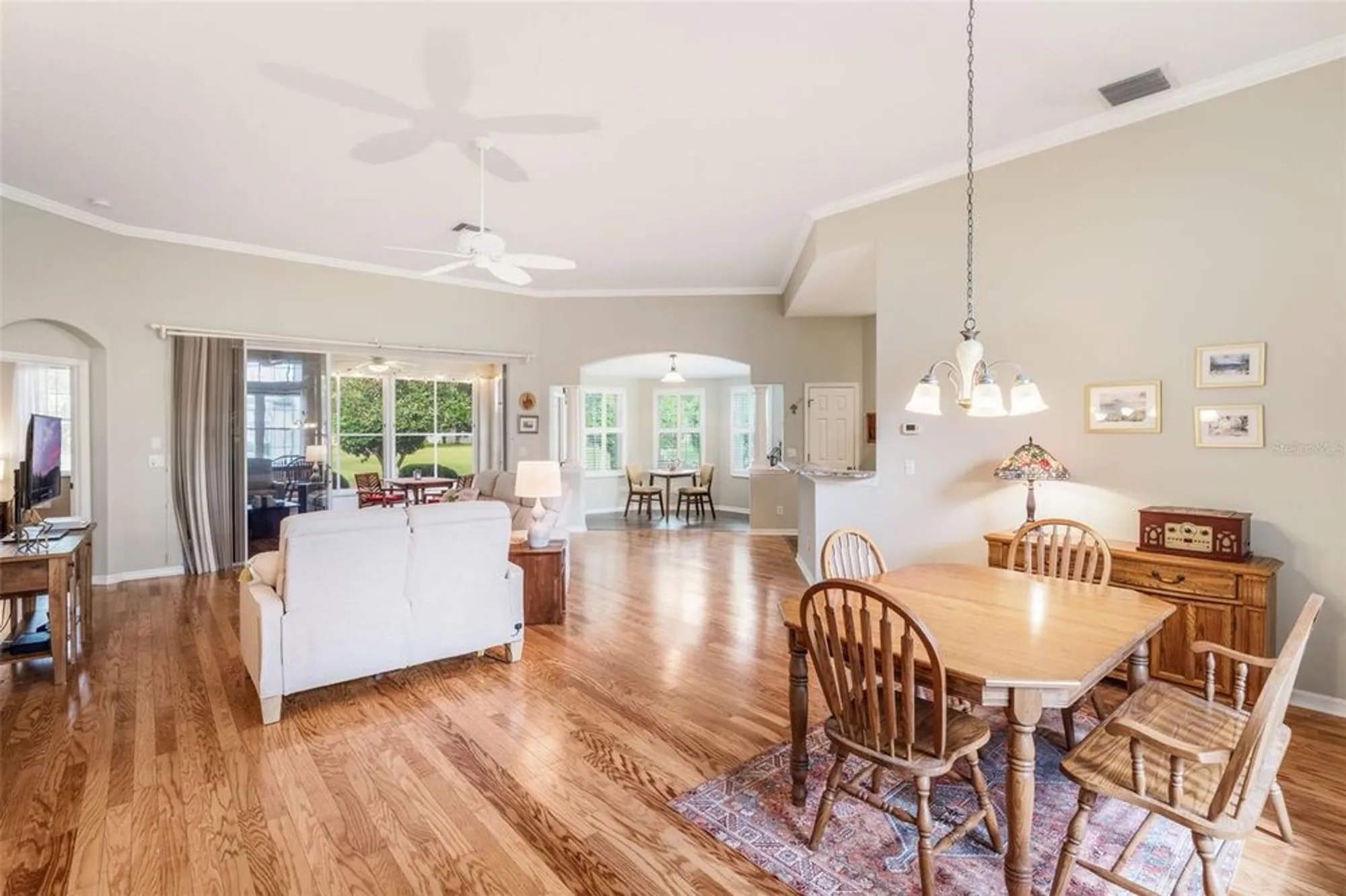 Property Slideshow image 4 of 57 | 22228 oxford heights dr, Leesburg, FL, 34748