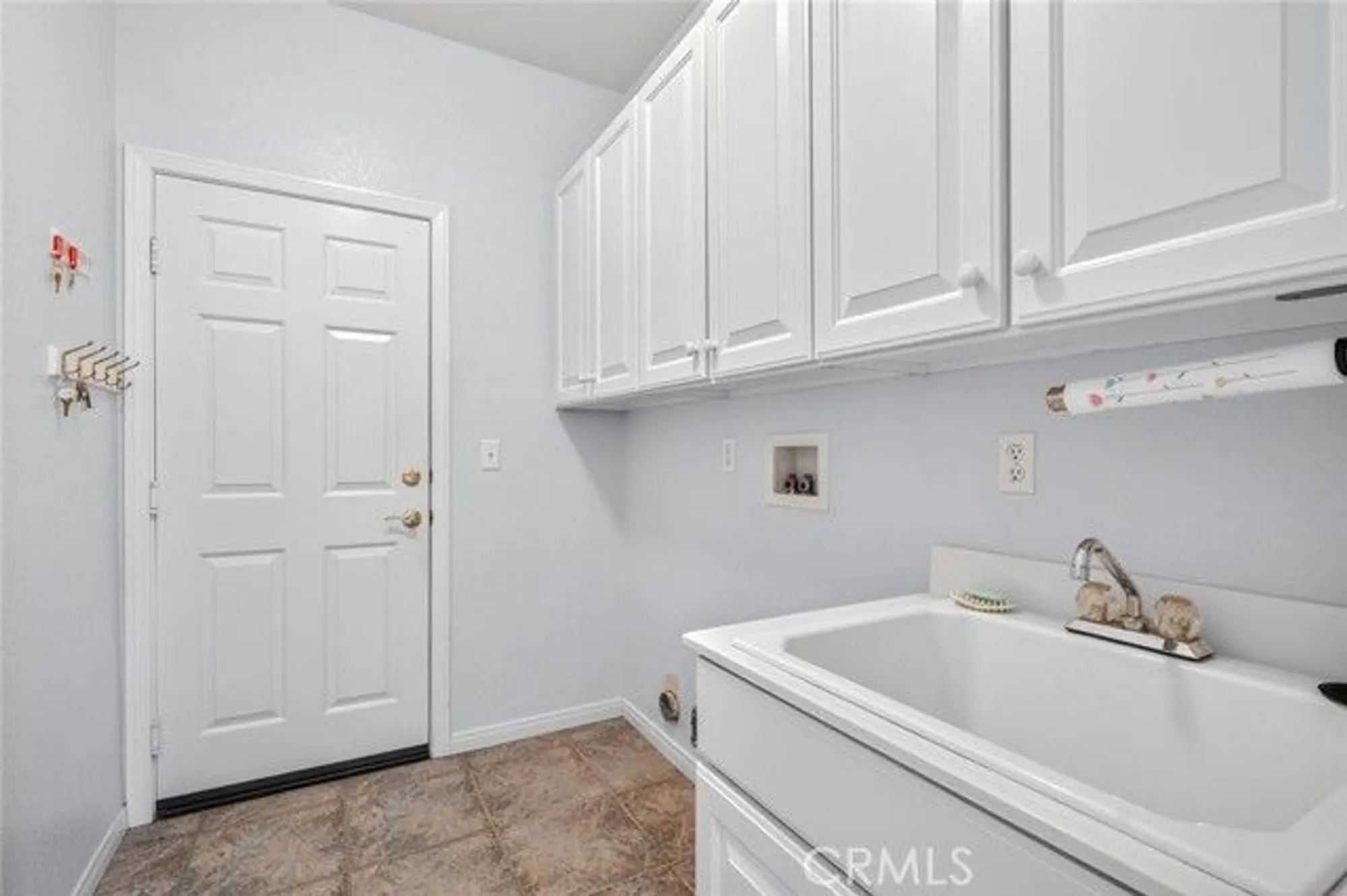 Property Slideshow image 30 of 69 | 5098 singing hills dr, Banning, CA, 92220