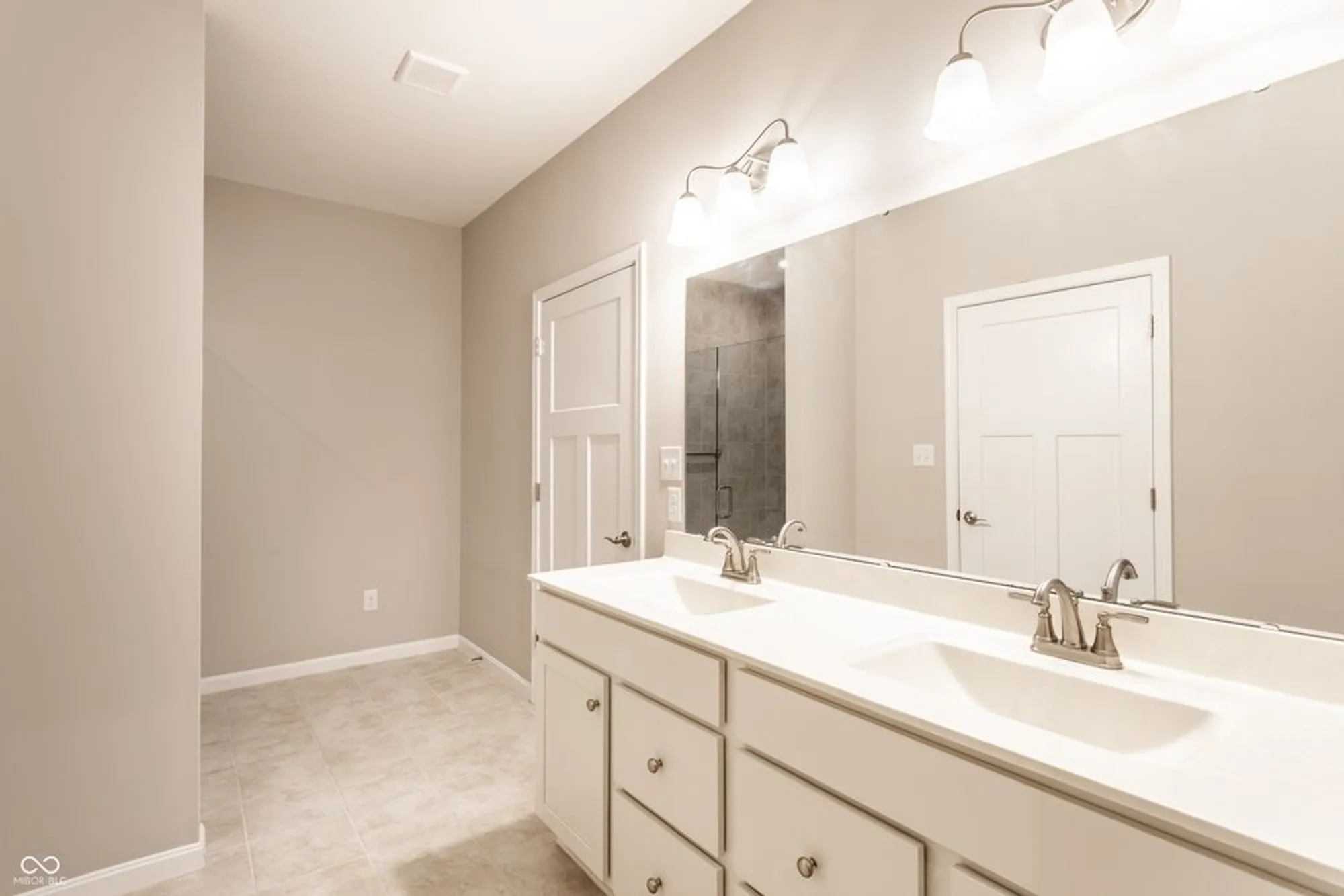 Property Slideshow image 21 of 30 | 5826 lyster ln, Indianapolis, IN, 46239