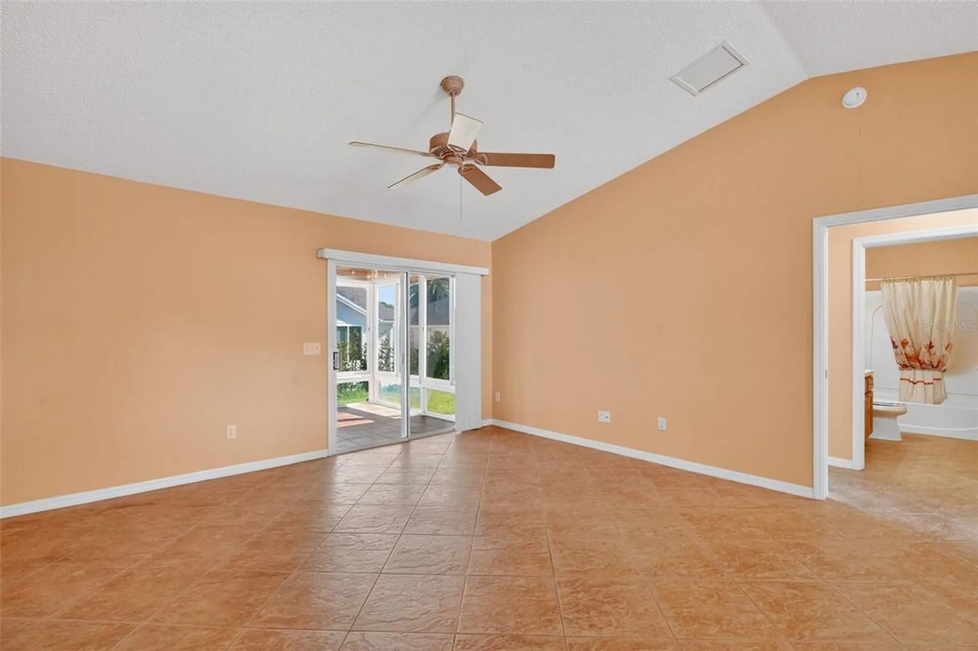 Property Slideshow image 6 of 26 | 1625 abercrombie way, The Villages, FL, 32162